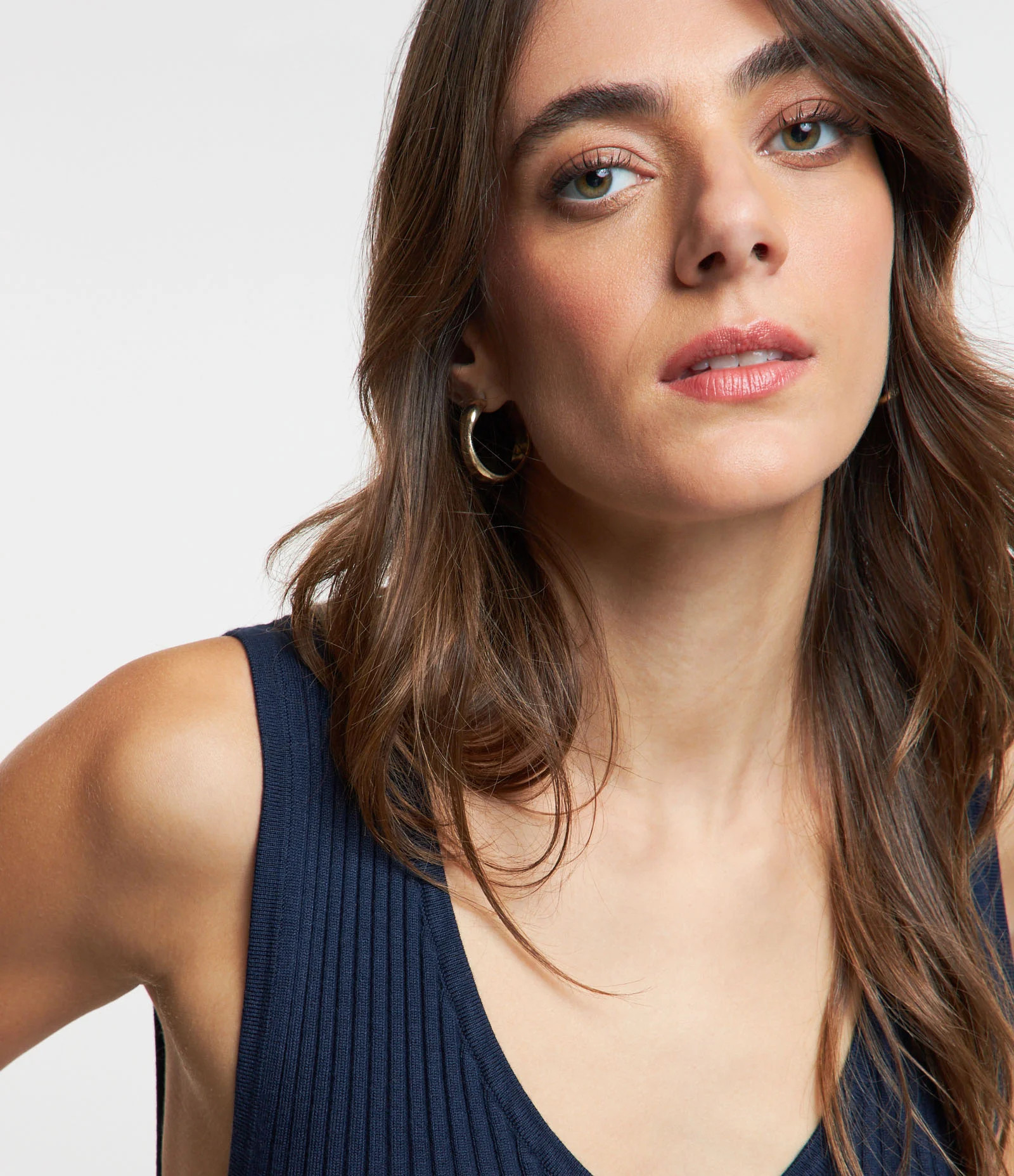 Blusa Canelada em Tricô com Decote V Azul - Lojas Renner | Renner (BR)