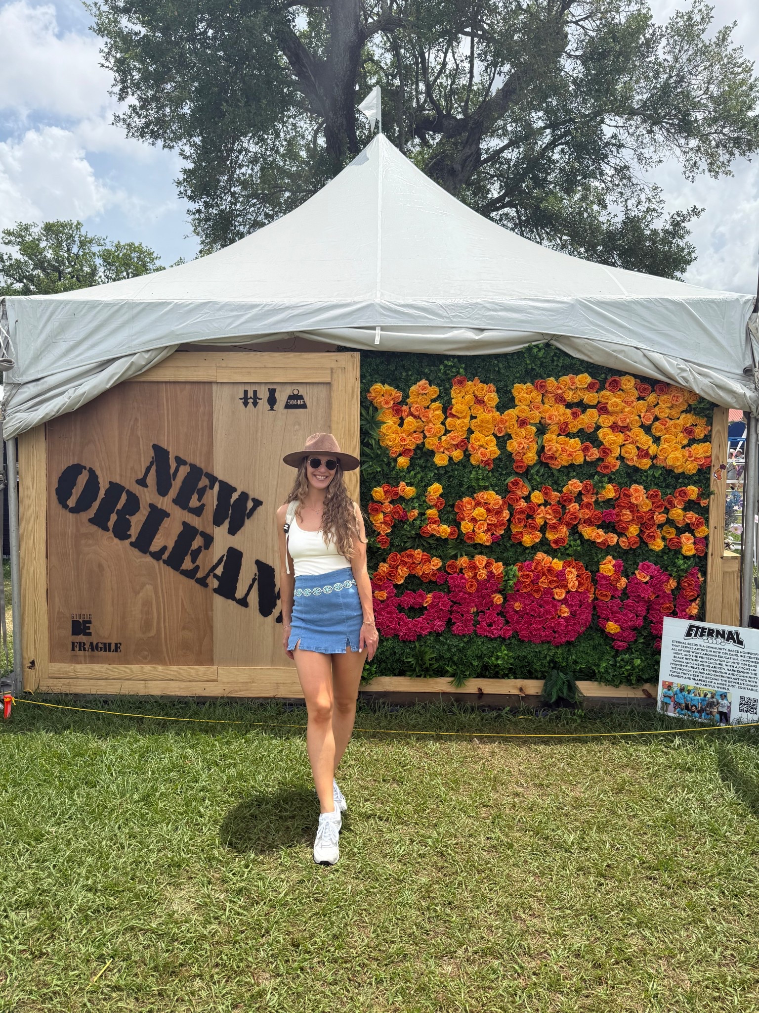 It’s actually a skort! Which I think is so much more comfortable, especially for festivals! & the tank top has a built in bra, no more sweaty bra straps! Also these New Balance shoes are 10/10 comfort 🫶🏻