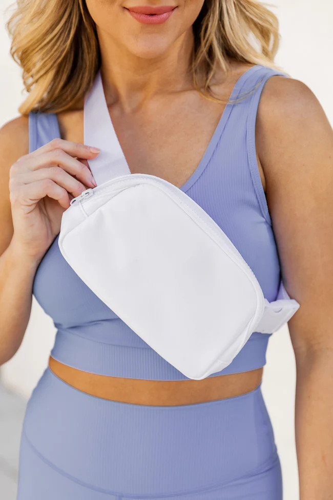 Places To Go White Belt Bag | Pink Lily