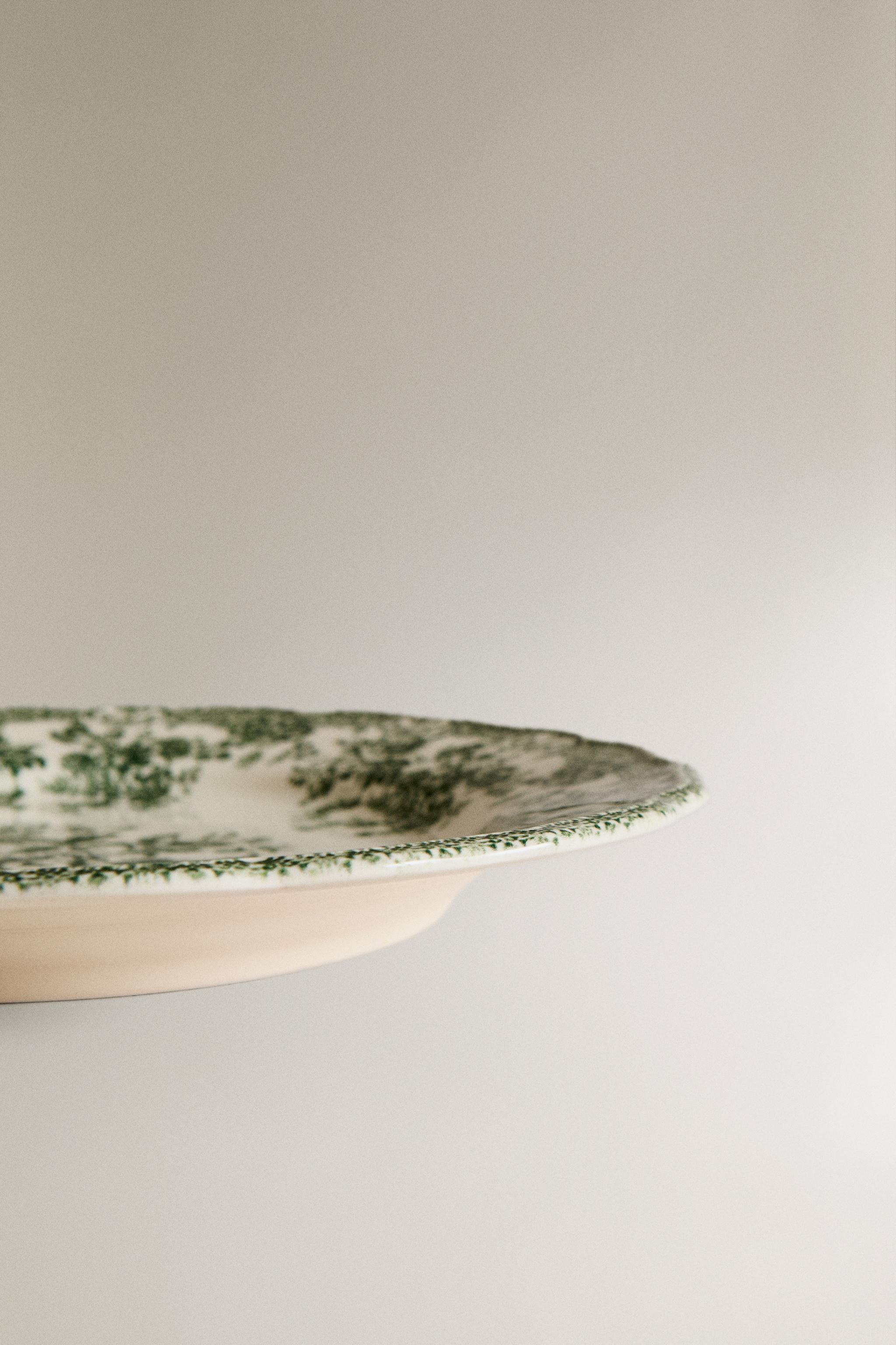 FLORAL EARTHENWARE DINNER PLATE | Zara US