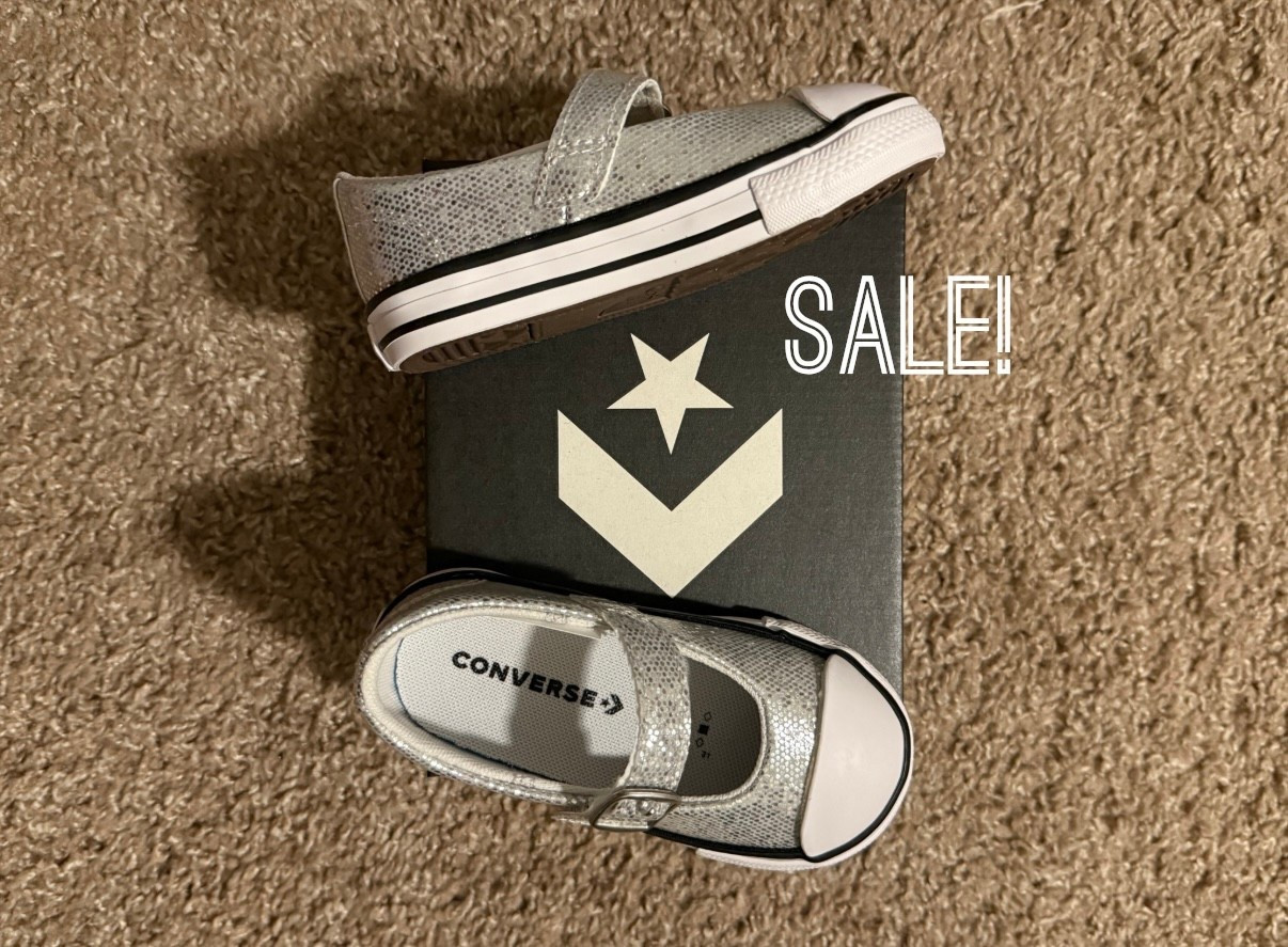 Chuck Taylor All Star, Chuck Taylor kid’s style, Sale finds, Nordstrom style, Nordstrom kid’s shoes, Nordstrom sale finds, silver shoes, converse

#LTKSaleAlert #LTKKids #LTKFindsUnder50