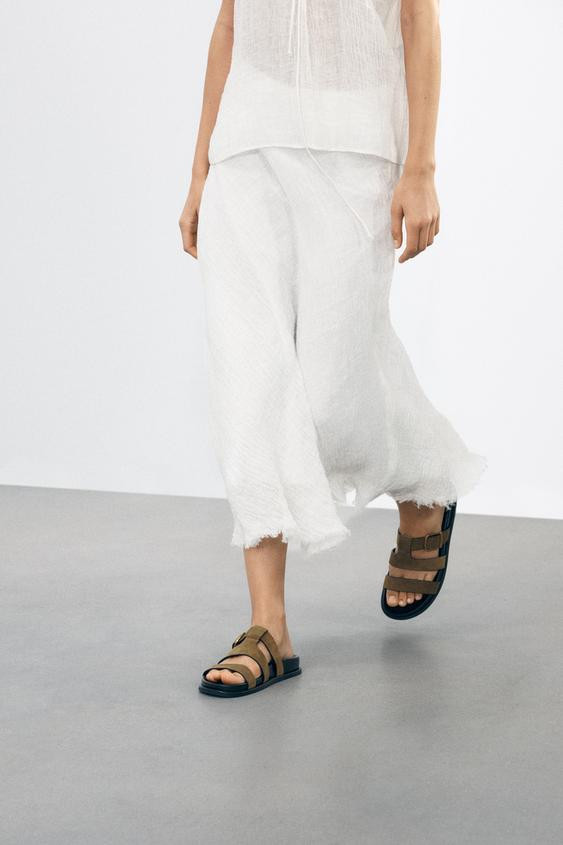 FLAT BUCKLE SUEDE SANDALS | Zara US