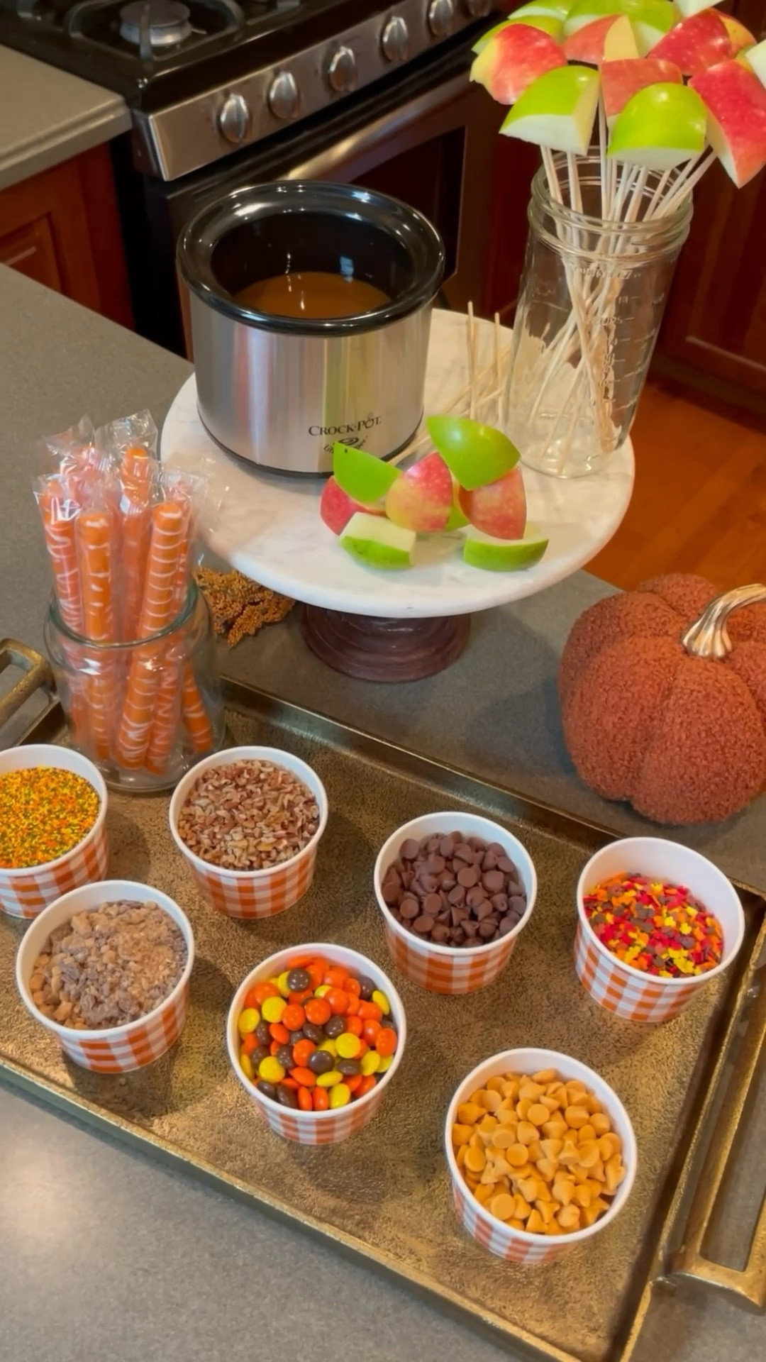 Caramel Apple Dipping Bar for Fall 🍁🍏🍂🍎

#LTKfoodie #LTKHome #LTKSeasonal