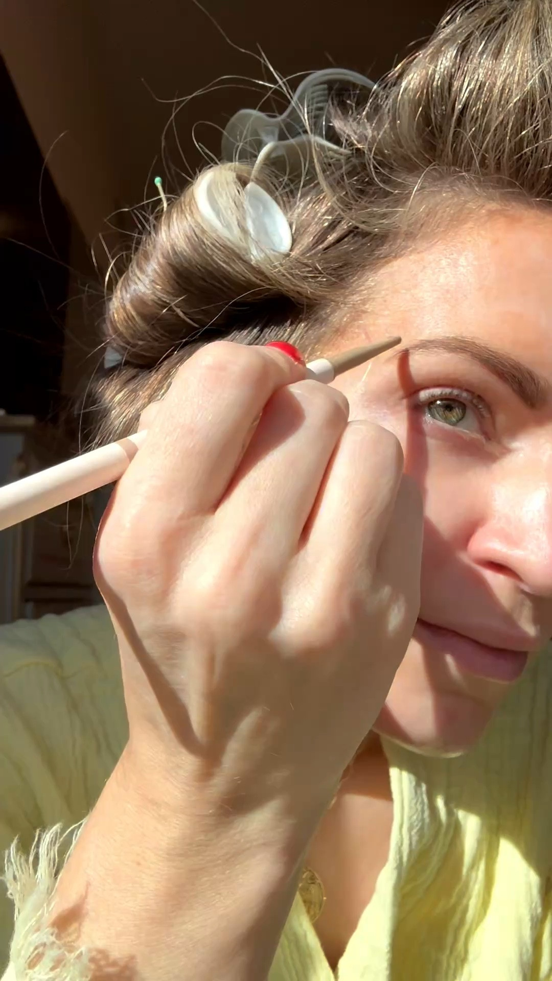 Sephora Sale- makeup routine! 💄
Shades:
Foundation: 3.5
Concealer: 8B
Powder: 03
Hourglass: Ethereal Light
Highlight: Quartz Glow
Bronze Balm: Clay
Westman Atelier: Soleil Parfait 2
VB Contour: Travertine
Liner: Dark Chocolate
Lip Liner: Honey Rose
Lipstick: Dreamer
Gloss: Velvet