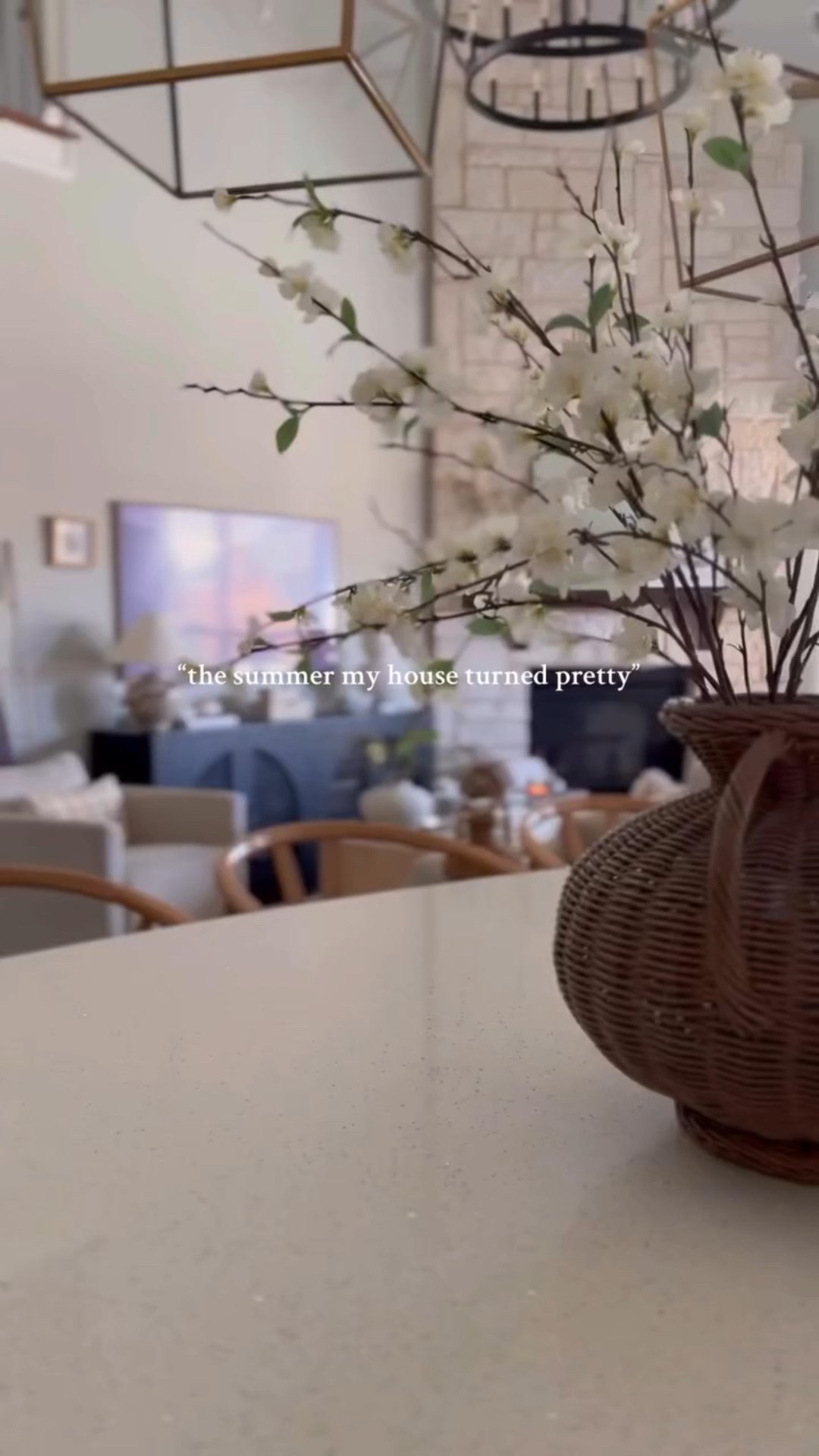 🐚 the summer I found a new love for June 🤎

#summerdecor #summerhome #neutralhomedecor

#LTKSeasonal #LTKHome