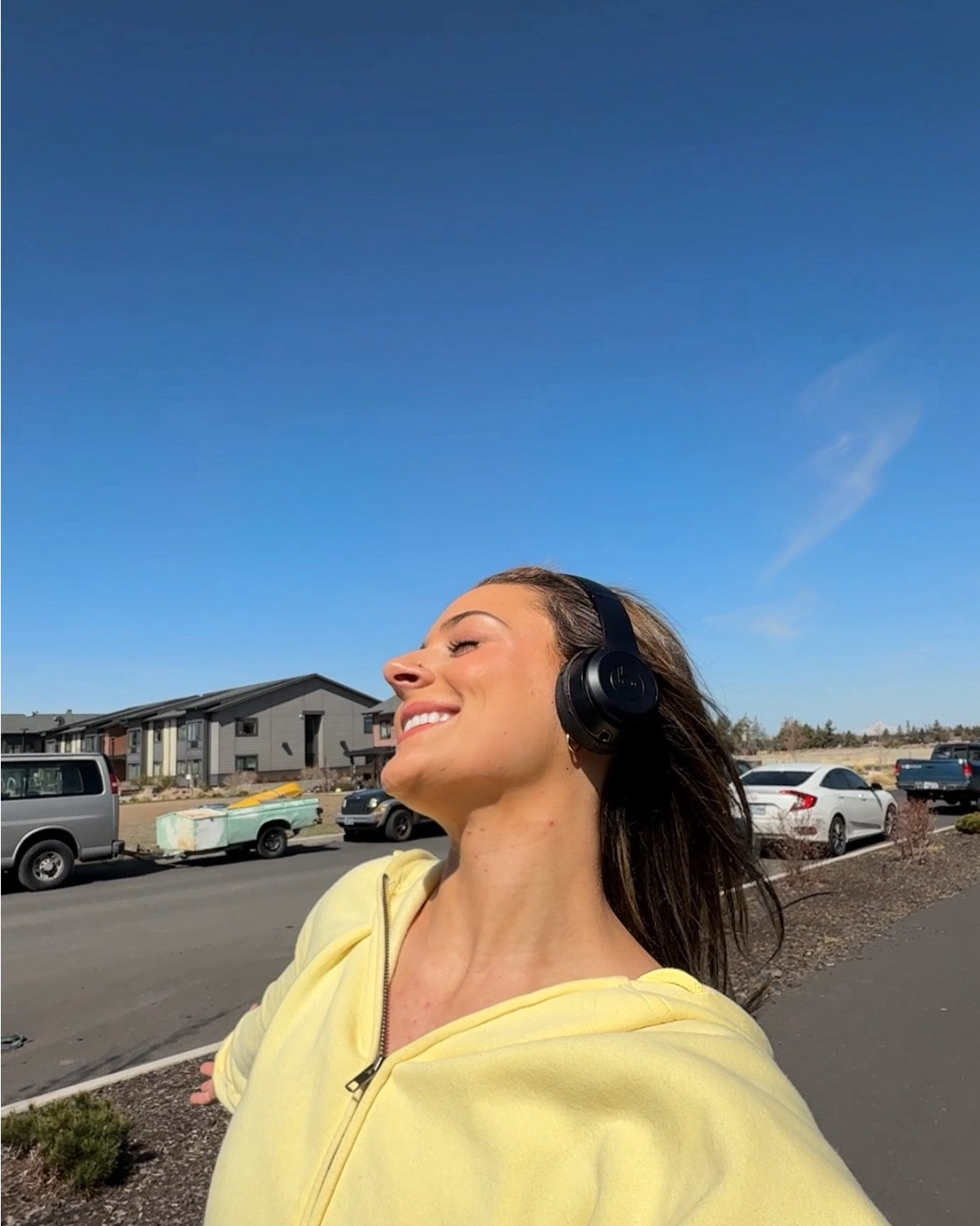 Okay my guess is yellow is going to be the color of the season !! 💛🌻 

It is such a bright, fun color that makes me so happy!! 

This sweatshirt is a staple for me right now. It’s light, but sooo cozy. Also… under $30 right now at Kohls ! 

It fits oversized, so I am wearing a size small ! 

What color do you think will be in this season? 🤍 



#LTKSeasonal #LTKFindsUnder50 #LTKActive