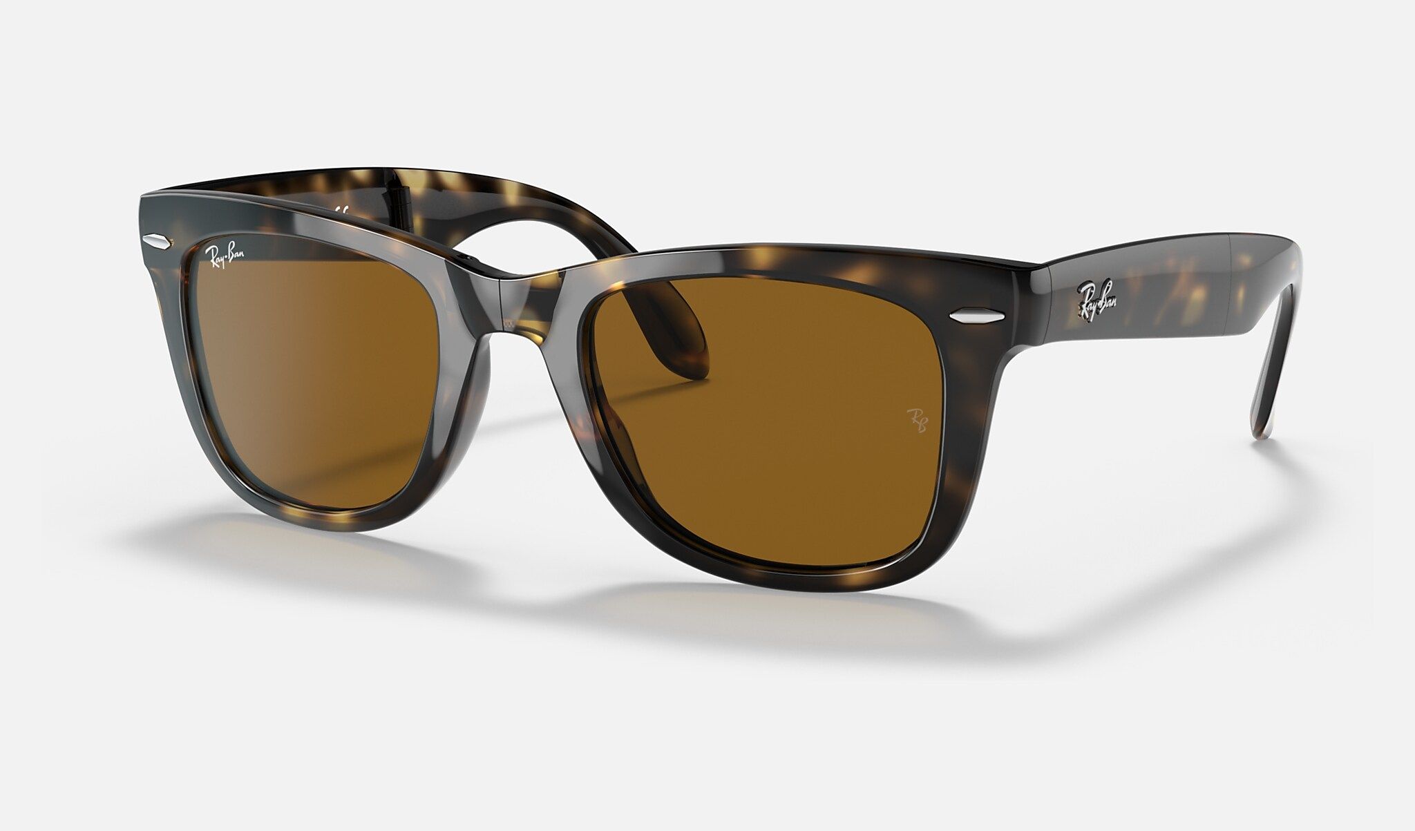 Check out the Wayfarer Folding Classic at ray-ban.com | Ray-Ban (US)