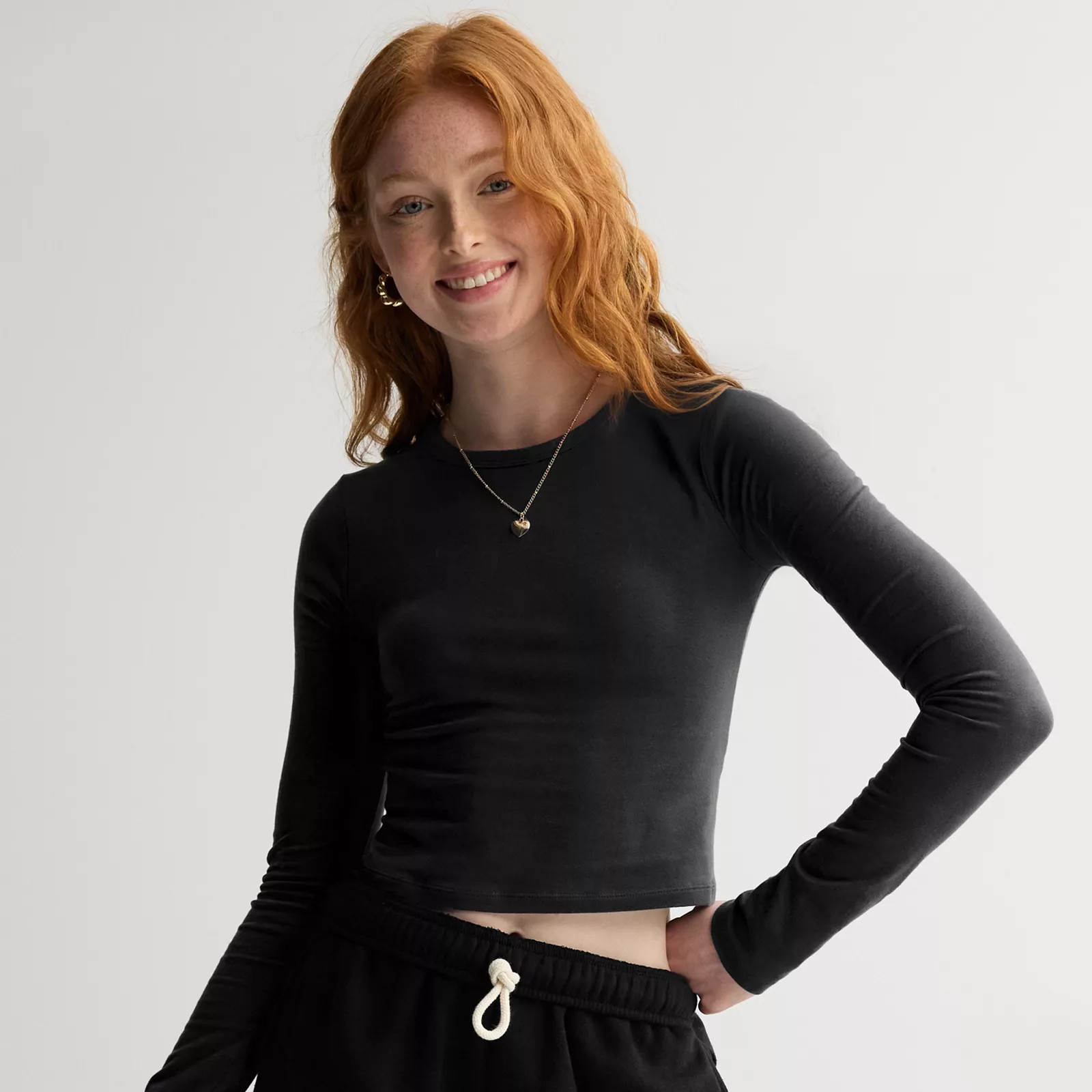 Juniors' SO® Long Sleeve Cropped Crew Neck T-Shirt, Women's, Size: Large, Black Luxe | Kohl's