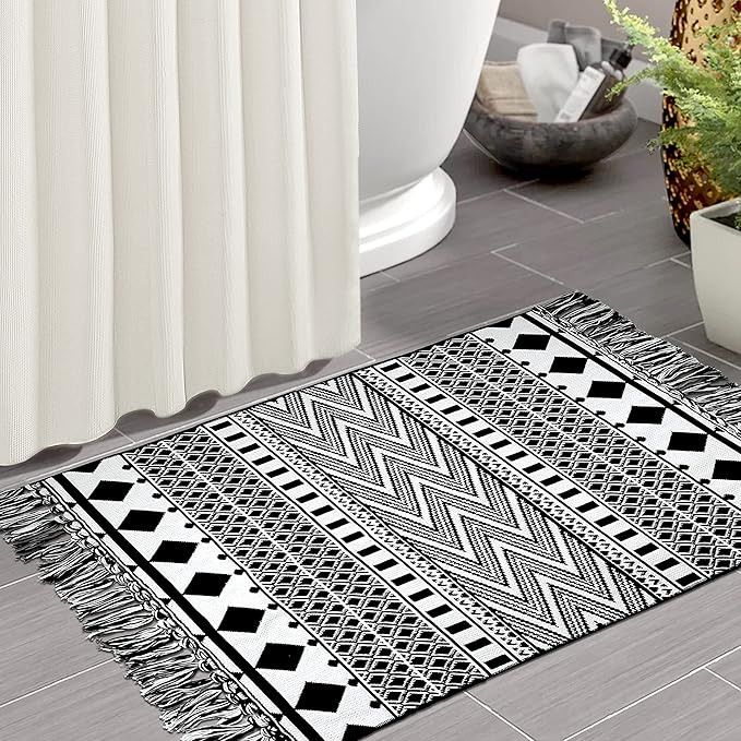 iOhouze Boho Bathroom Rug with Tassel, 2'x3', 100% Woven Black Geometric Rug Fully Reversible, Co... | Amazon (US)