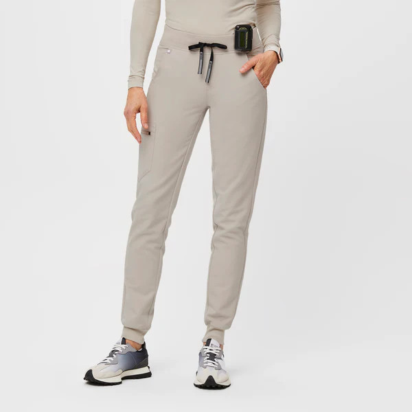 Women’s Zamora™ Jogger Scrub Pants 2.0 - Bone/Silver · FIGS | FIGS