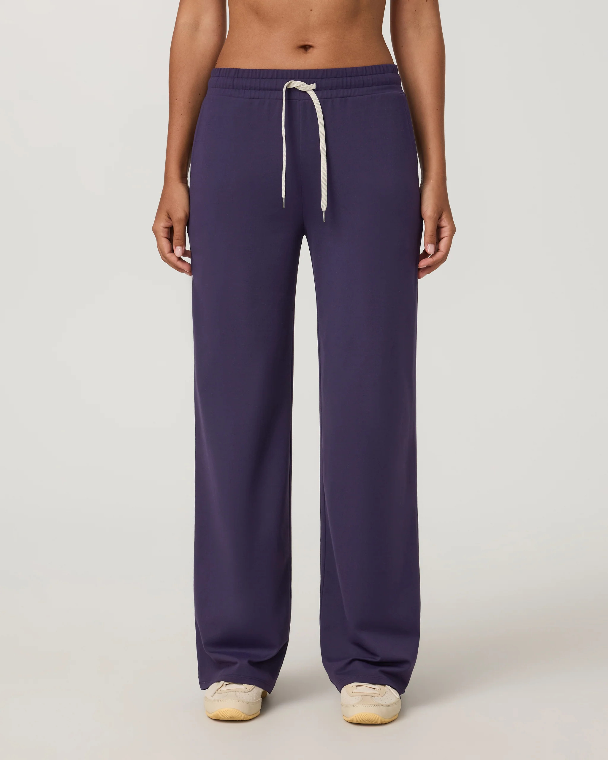 Halo Essential Wideleg Pant | Vuori Clothing (US & Canada)