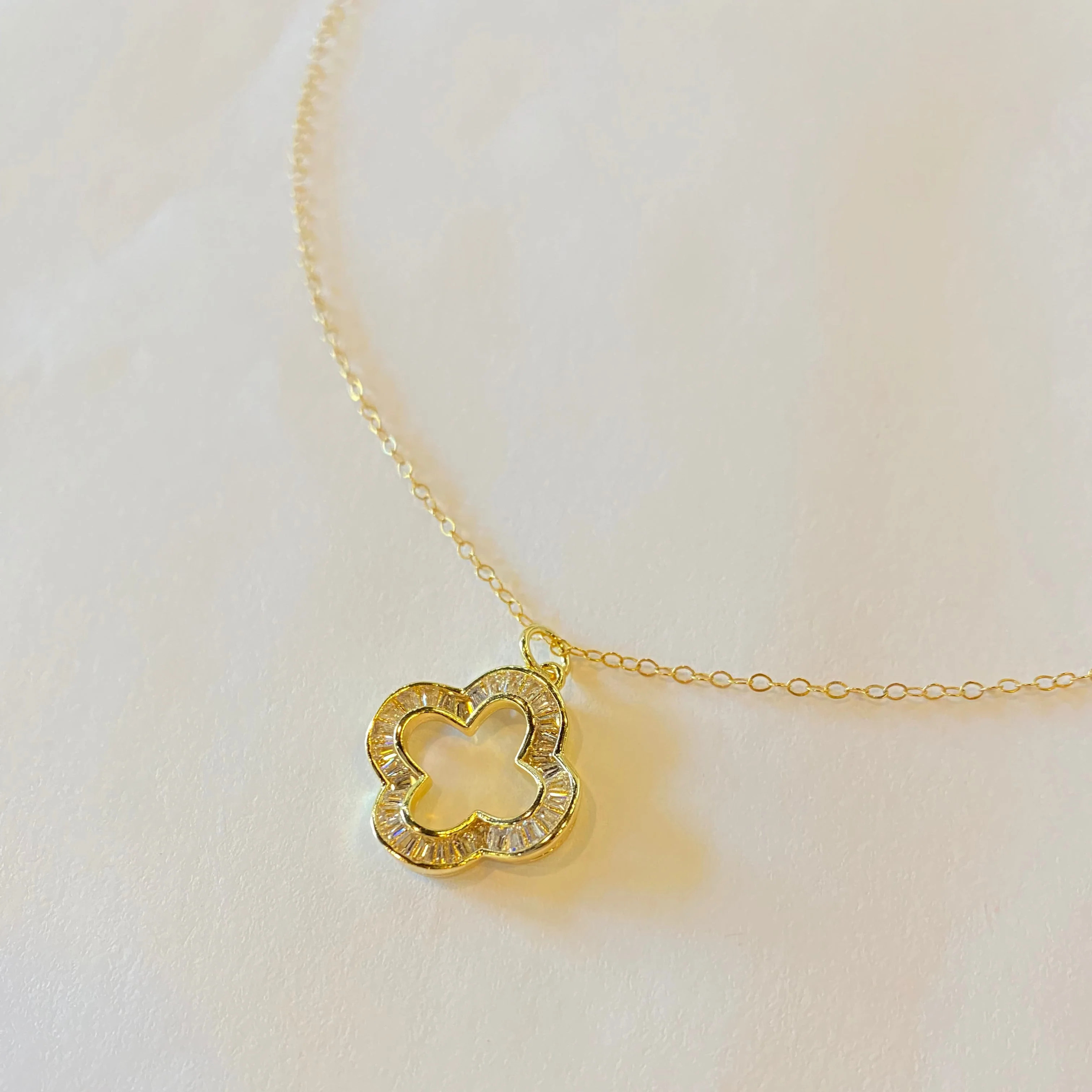 Vanessa Van Cleef Necklace | MTT Collective