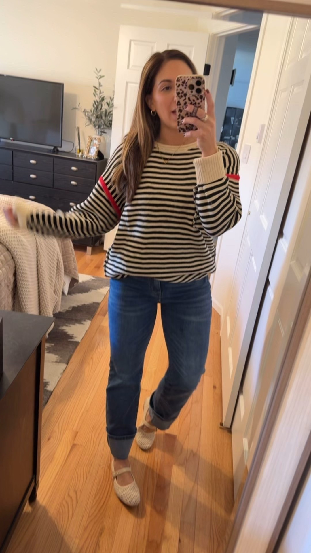 Today’s outfit of the day! Obsessed with these cuff jeans- fit TTS!


#LTKFindsUnder50 #LTKStyleTip