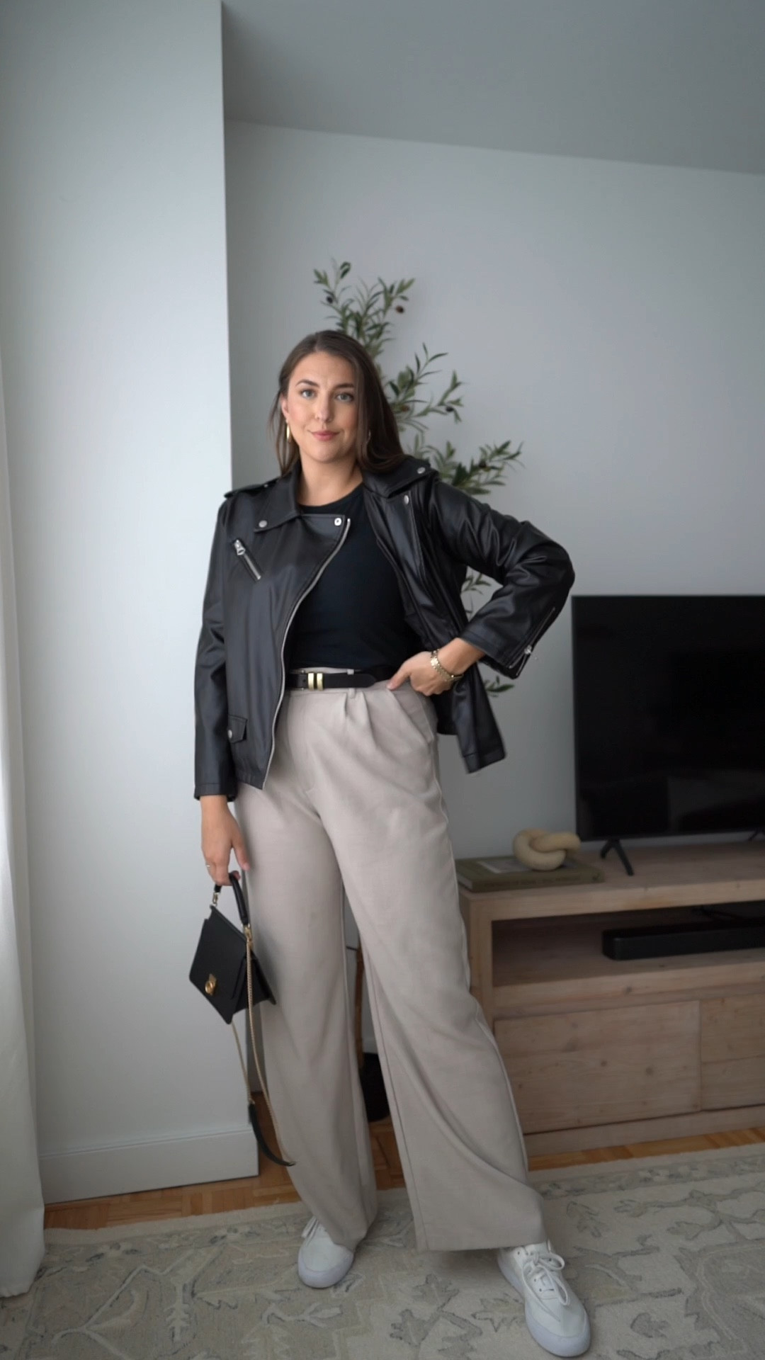 Casual Abercrombie tailored pants fall outfit 


size 10 fashion | size 10 | Tall girl outfit | tall girl fashion | midsize fashion size 10 | midsize | tall fashion | tall women | abercrombie and fitch 

#LTKBacktoSchool #LTKFind #LTKU