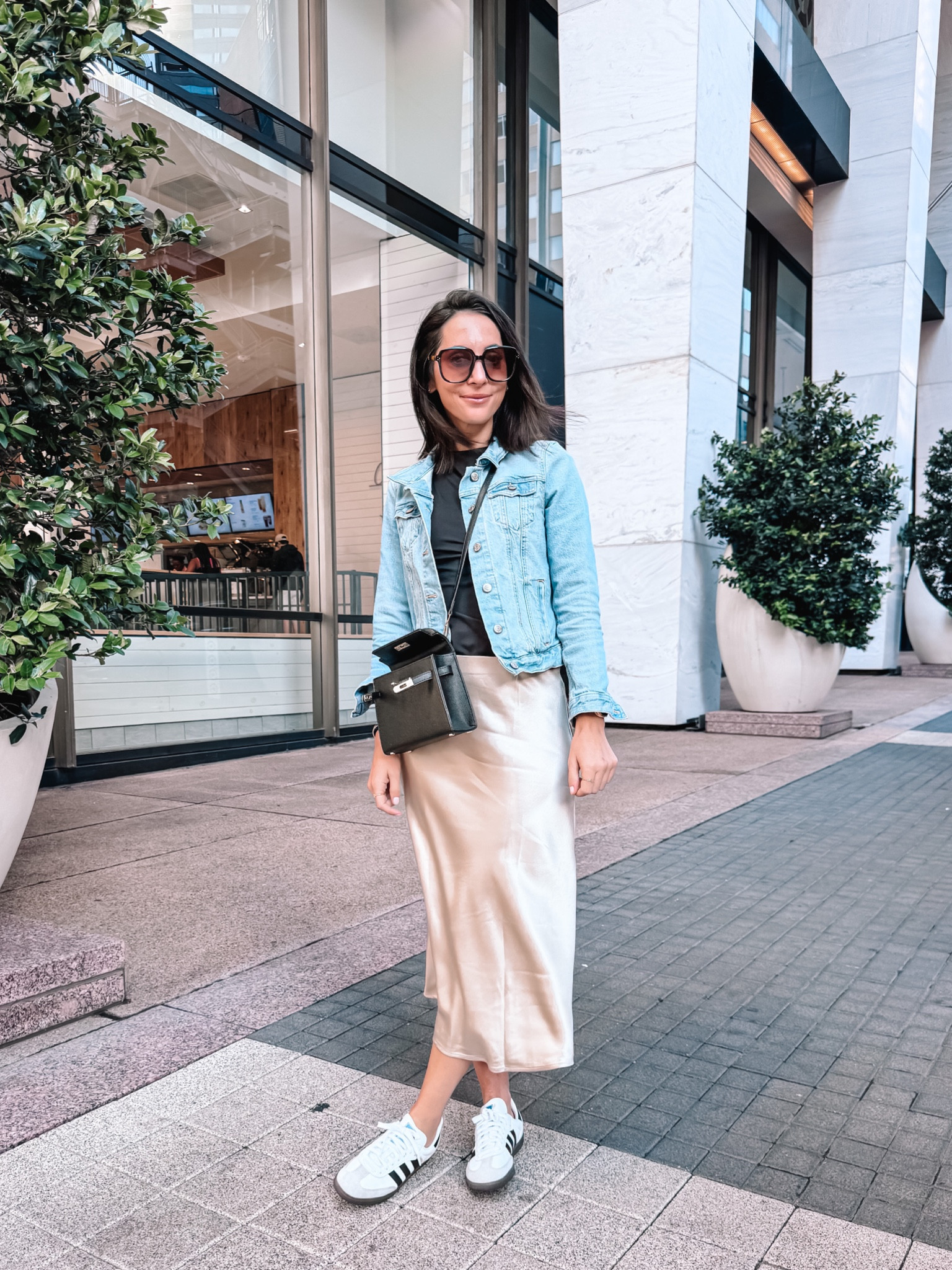 LTKCon day 2


#LTKCon #LTKsalealert #LTKstyletip