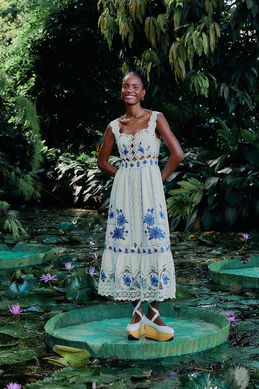 Off-White Richelieu Sunflower LENZING ECOVERO Euroflax Midi Dress, OFF-WHITE / L | FarmRio (US)