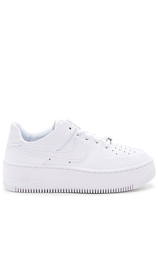 Air Force 1 Sage Low Sneaker in White | Revolve Clothing (Global)