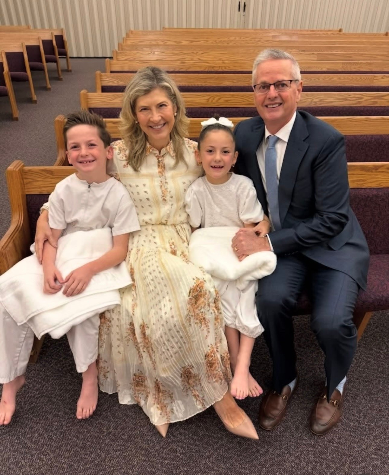 Similar dresses to Shannon’s linked here! 🤍

#LTKGiftGuide #LTKSeasonal #LTKootd