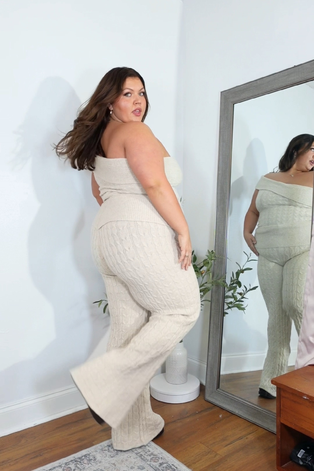 Plus size knitted matching set 💗 I am obsessed it gives holiday babe ✨

Plus size set, holiday outfit, plus size holiday outfitt

#LTKFindsUnder50 #LTKPlusSize #LTKSeasonal