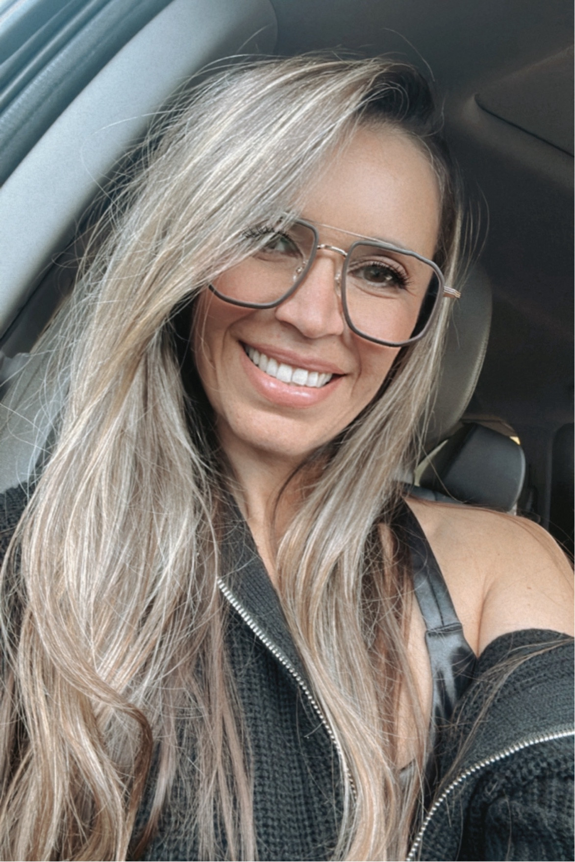 I get so many compliments on these eyeglasses / readers! Trust me these are so good and budget friendly!



#LTKworkwear #LTKover40 #LTKsalealert