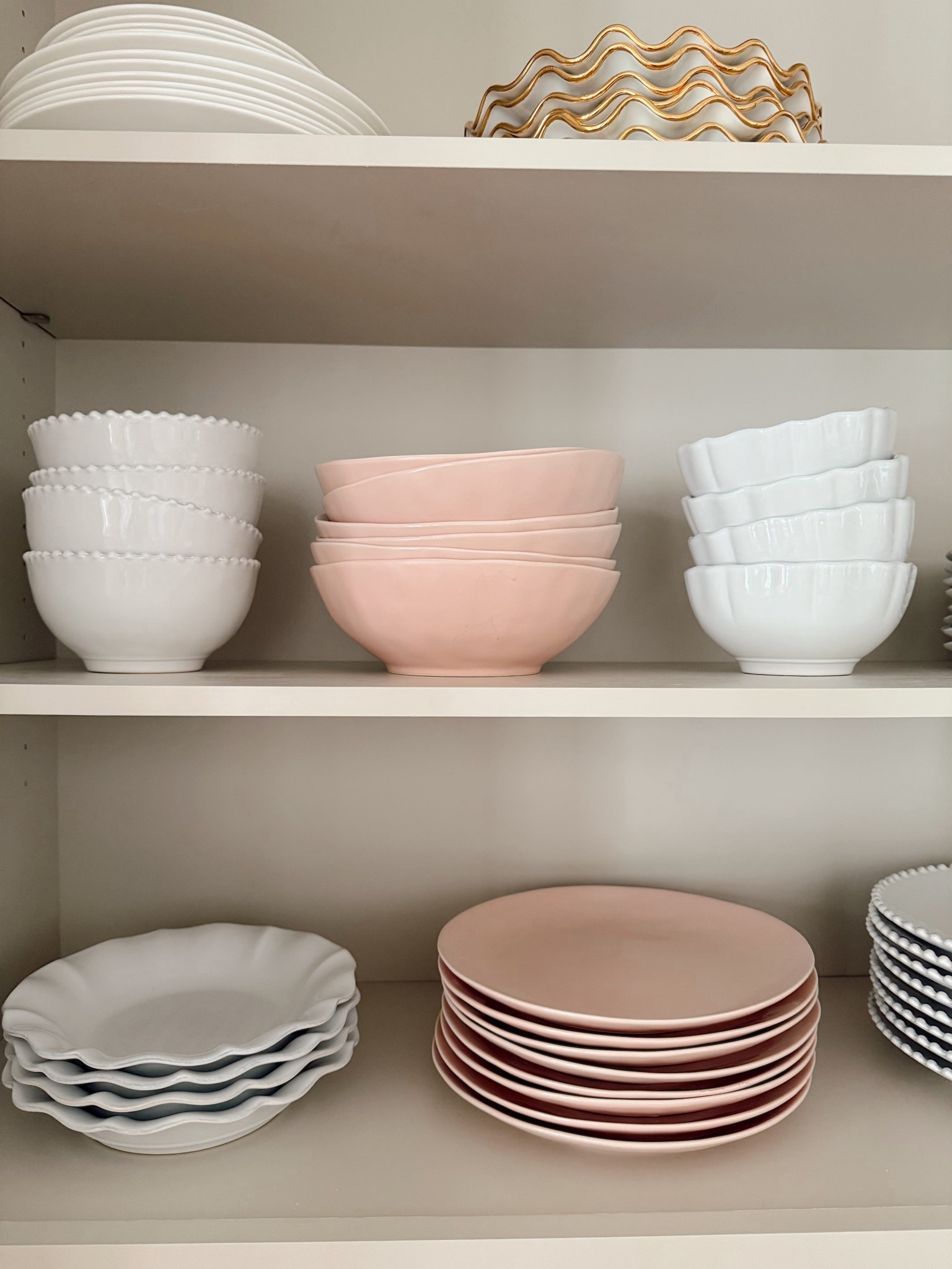 Take 20% OFF these gorgeous plates and bowls with code: JENNIFER20
#anthropologie #kitchen #plates #bowls 



#LTKHome #LTKFindsUnder100 #LTKSaleAlert