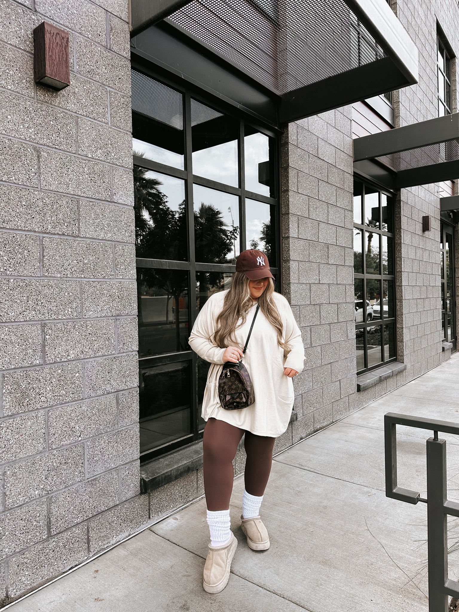 leggings - xl
shoes - 10

neutral outfit // casual outfits // midsize outfits // midsize style // midsize fashion 

#LTKstyletip #LTKshoecrush #LTKmidsize