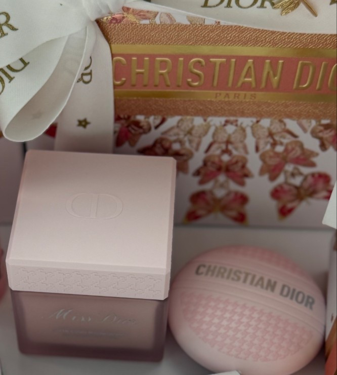 Miss Dior cream