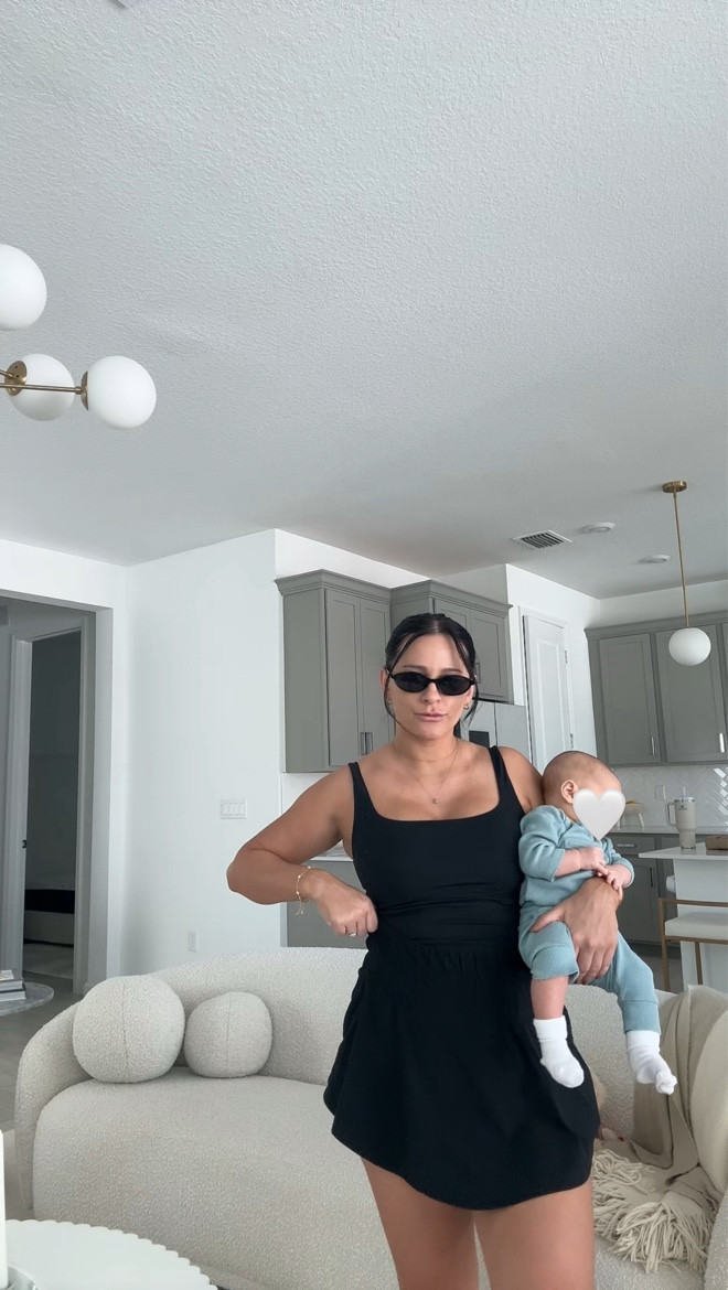OOTD 
#postpartum #momootd #amazonootd #momfit #newmom #ootd #amazonfashion #activewear #alo #amazonfinds 

#LTKFindsUnder100 #LTKFindsUnder50 #LTKActive