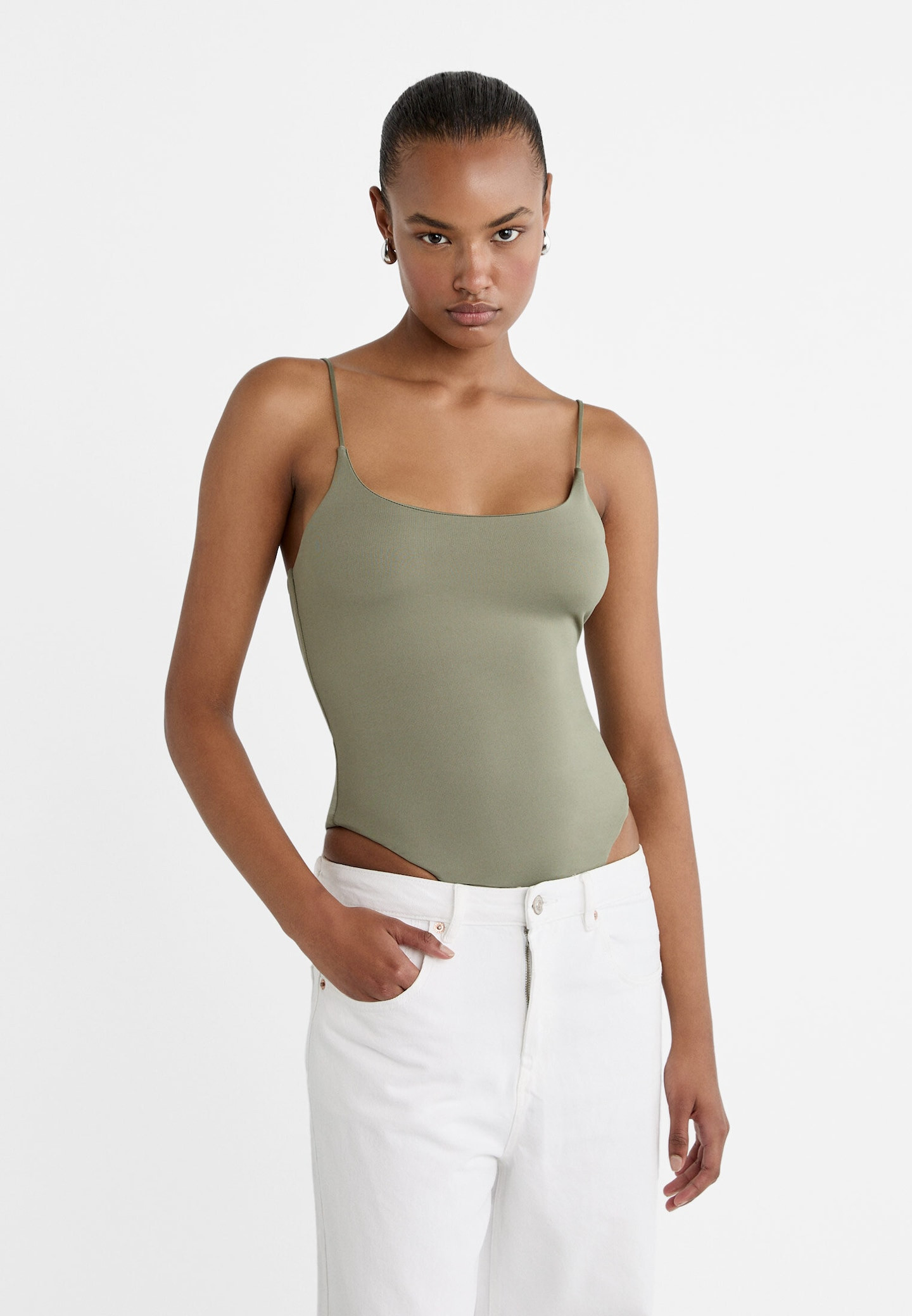 Body mit Spaghettiträgern | Stradivarius DE