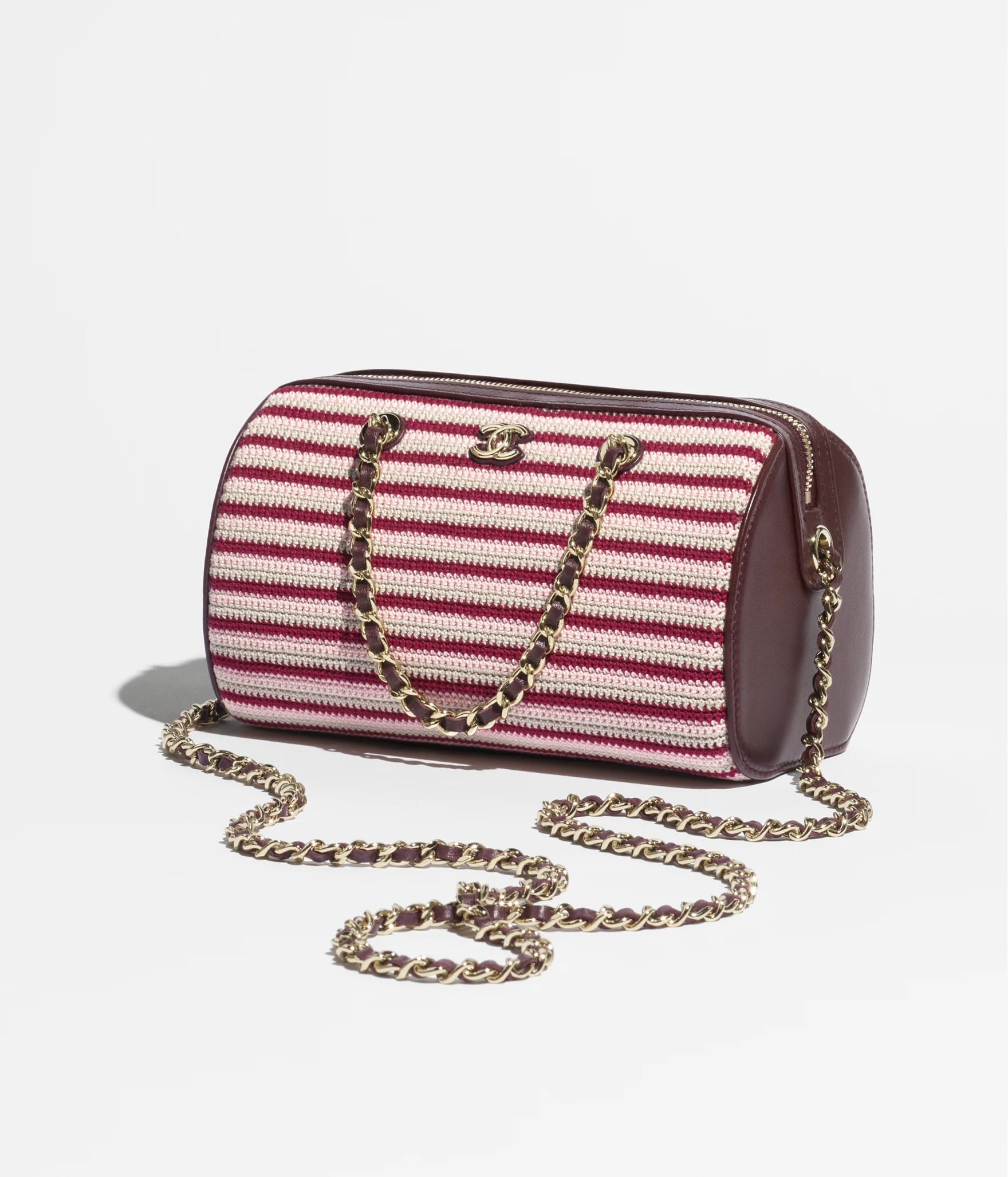 Clutch with chain - Crochet, lambskin & gold-tone metal, burgundy, gray & pink — Fashion | CHAN... | Chanel, Inc. (US)