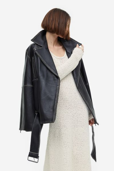 Kleid in Strukturstrick | H&M (DE, AT, CH, NL, FI)