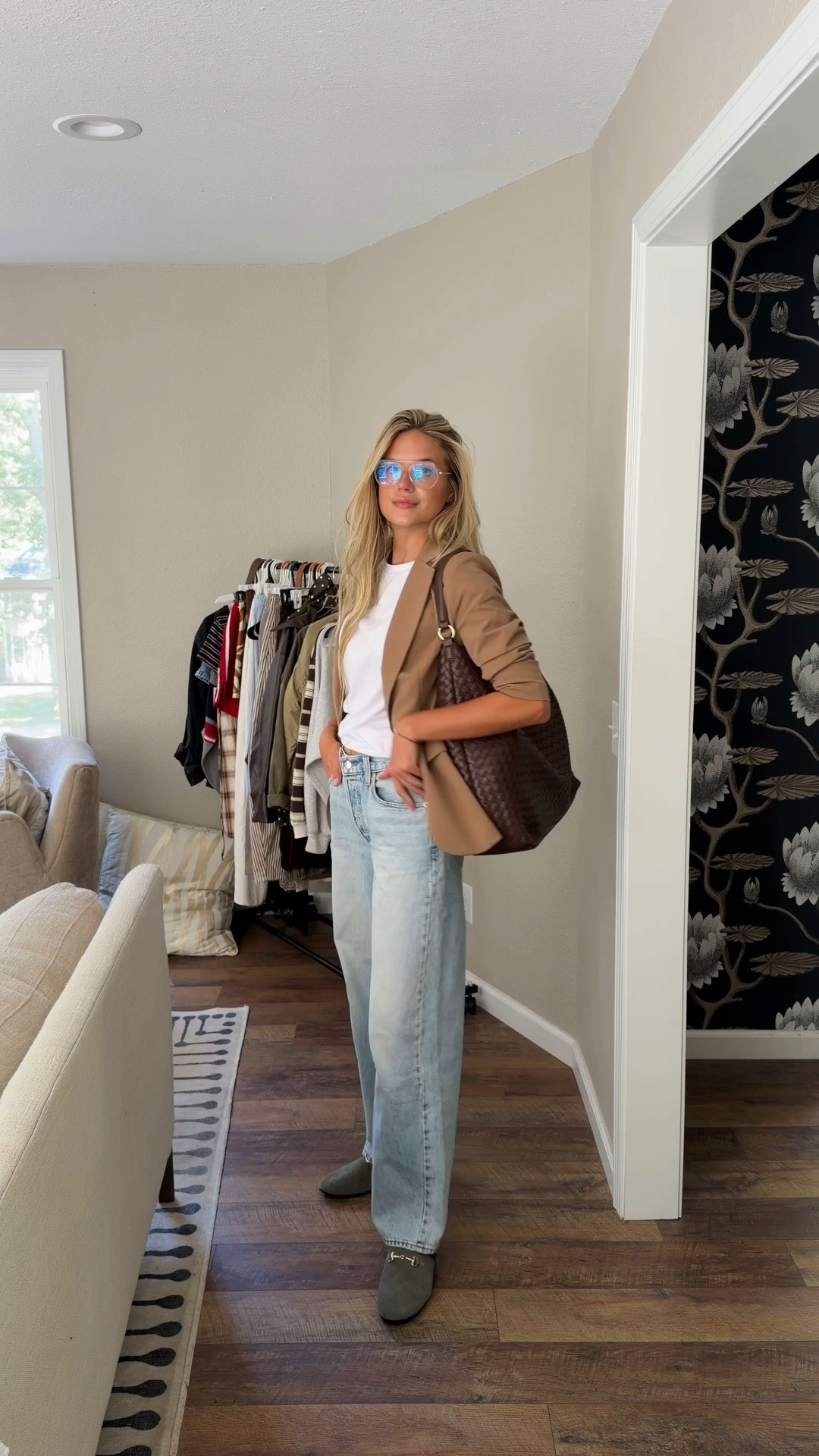 How you’re going to wear and style that blazer you keep looking at in the back of your closet because you think it only goes with dress pants 😜 Wear it like this!! Love styling a blazer with jeans, chic and effortlessly casual— in a M in these blazers! #amazon #blazer #businesscasual #outfitideas

#LTKootd #LTKgrwm