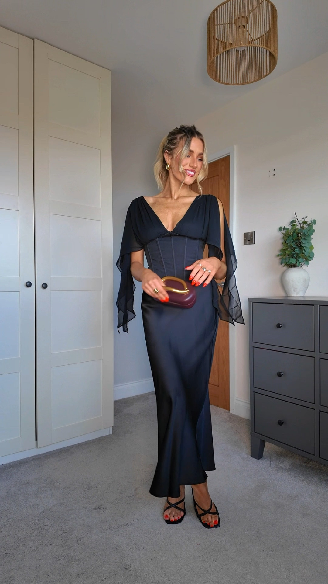 OUT OUT GIRLS! Affordable going out outfits as you all asked for some inspo! Hereee yoh go!! EXTRA10 for extra pennies off too!! 🥰 

Going out, brunch, bottomless brunch, satin, corset, PLT 

#LTKpartywear #LTKspring #LTKuk