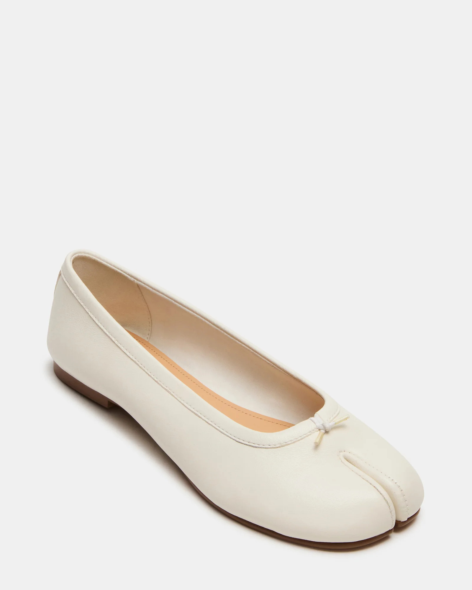 CALICO Bone Leather Split Toe Tabi Women's Ballet Flat | Steve Madden (US)