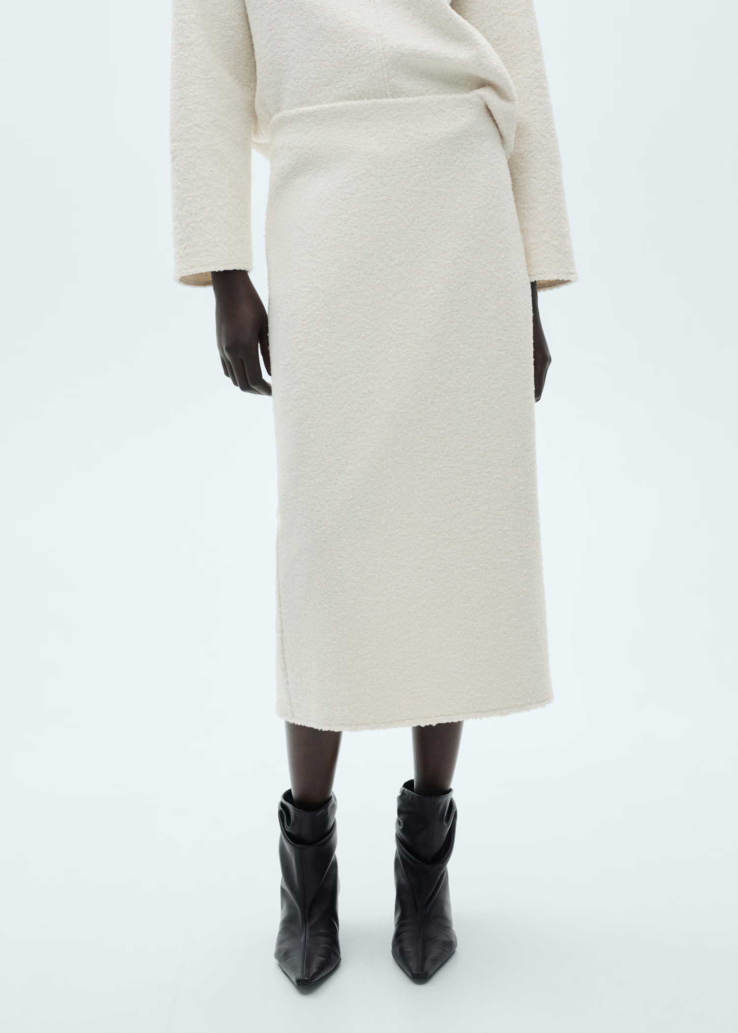 Bouclé midi-skirt - Women | MANGO United Kingdom | MANGO (UK)