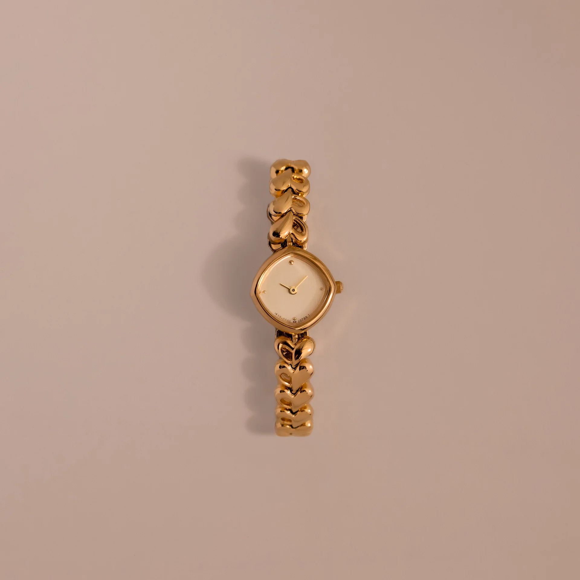 Dainty Heart Link Watch Timepiece in 18K Gold | Caitlyn Minimalist | Caitlyn Minimalist
