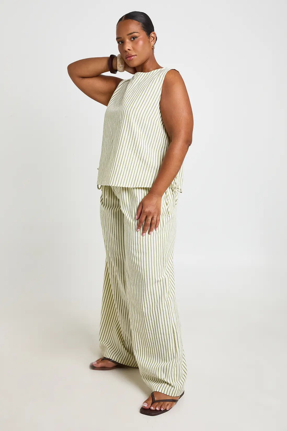 Green Plus Stripe Drawstring Waist Trouser | Boohoo USA | boohoo (US & Canada)