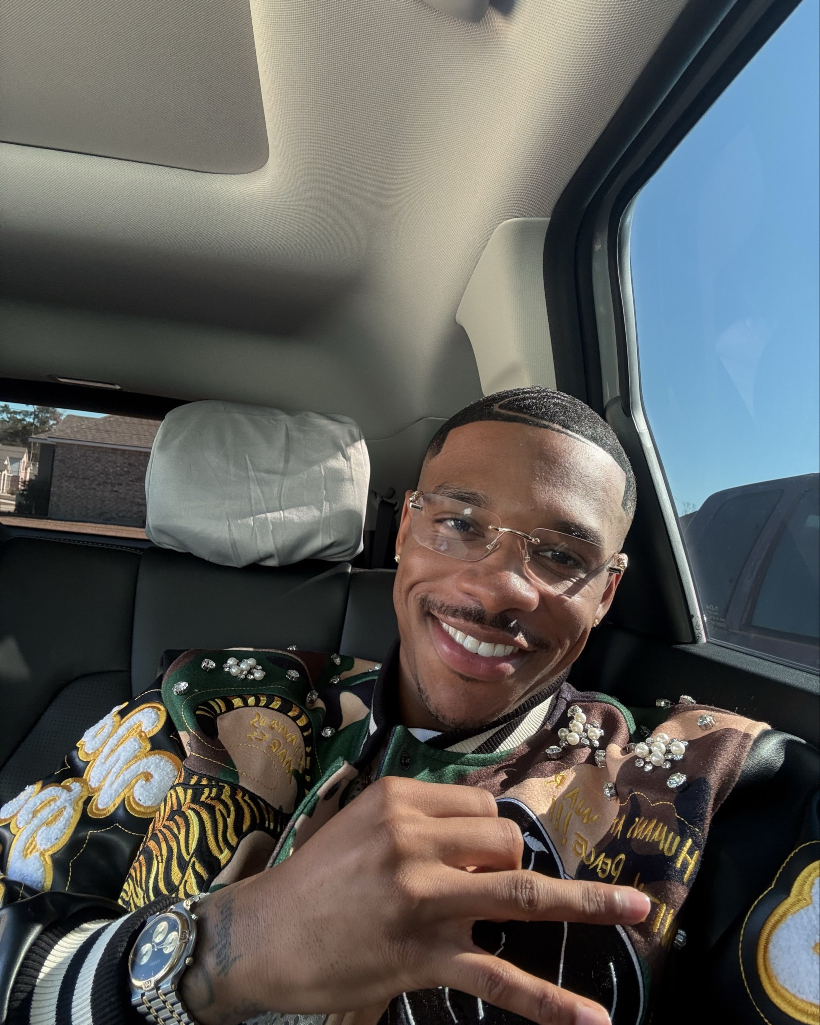 Selfies & clear skin ✨

#LTKMens #LTKselfcare #LTKBaby