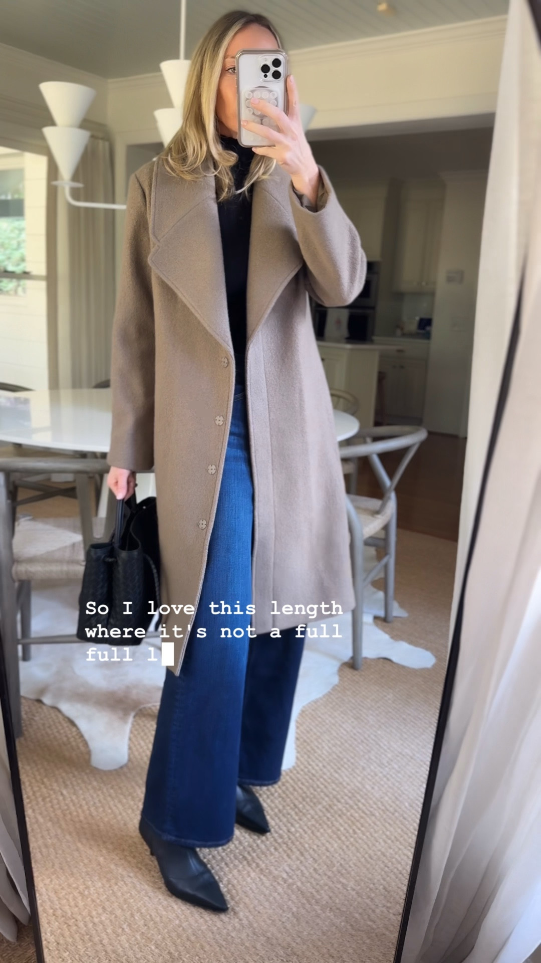 Quince jacket that is so classic and well made. I love the fit! Perfect for a coat refresh that works for casual and elevated. Size small! 

@onequince #quincepartner