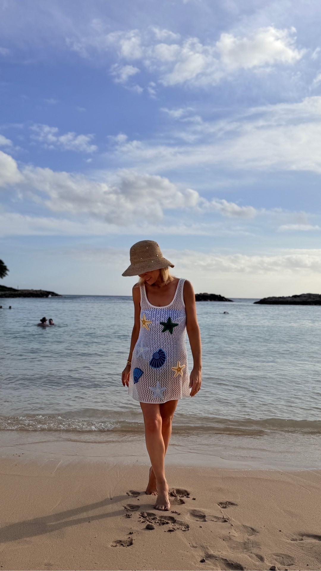 De la orilla al atardecer… sintiéndome increíble 🌅✨ Descubre el set que lo tiene todo.

#LTKTravel #LTKgrwm #LTKdayinmylife