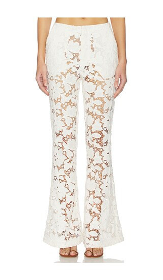 Tularosa Alino Flare Pant in Ivory. - size XXS | Revolve Clothing (Global)