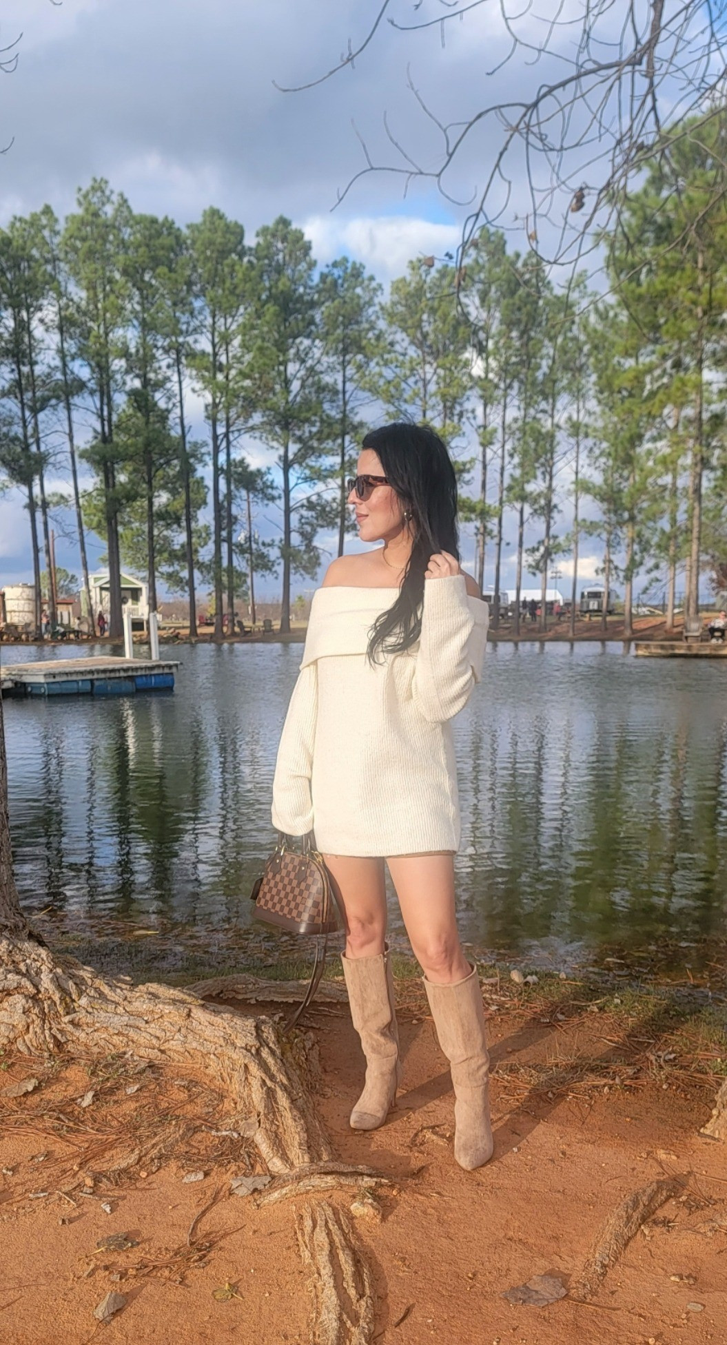 Off the shoulder moment 

#LTKOver40 #LTKStyleTip #LTKFindsUnder100