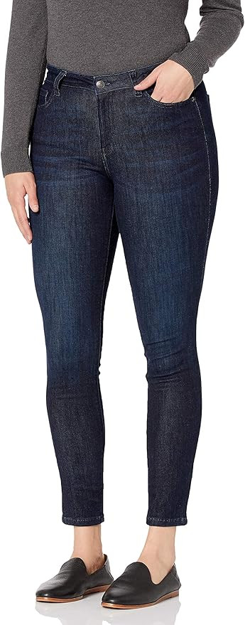 Amazon Essentials Women's Mid Rise Curvy Skinny Jeans - Discontinued Colors | Amazon (US)