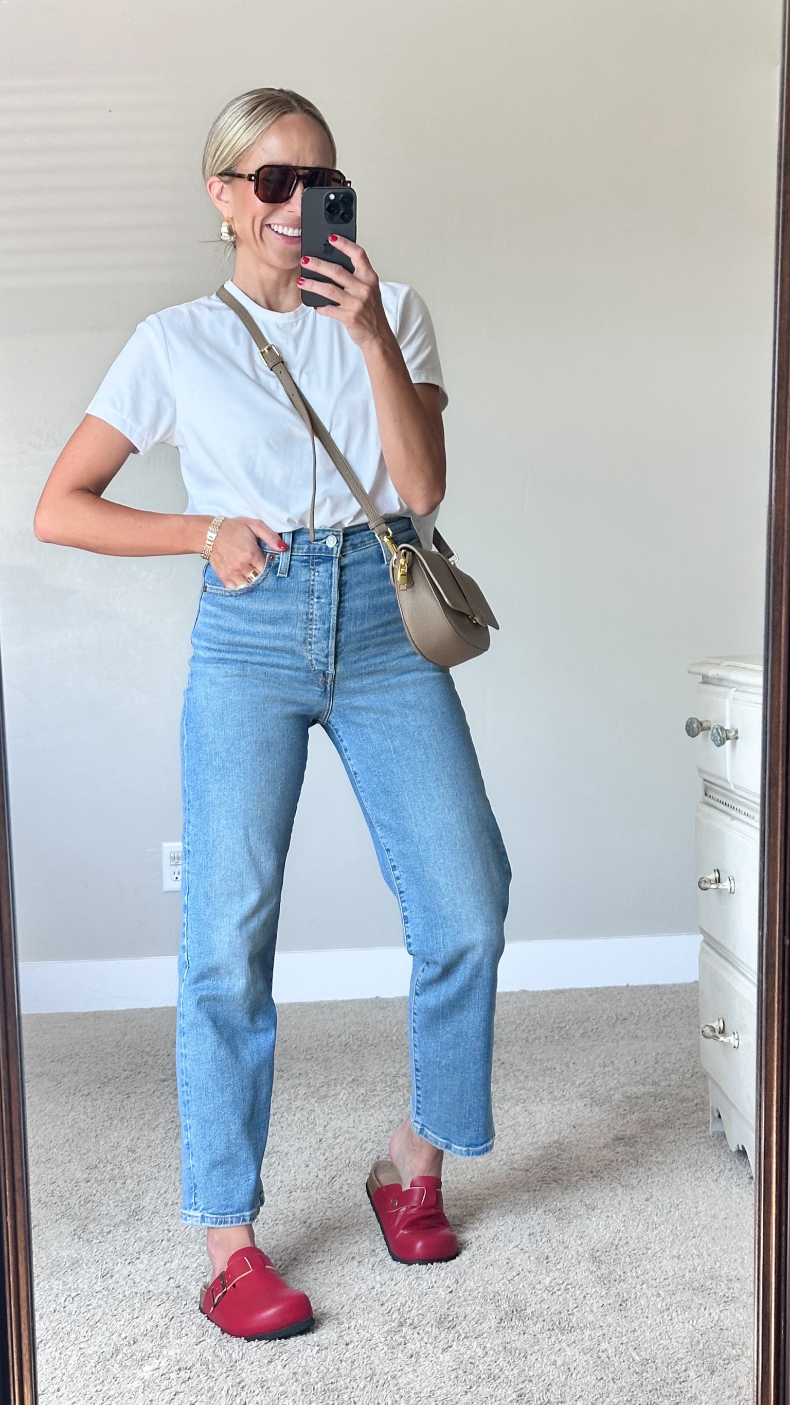 Easy elevated causal mom outfit!

Top: TTS
Jeans: TTS 
Shoes: TTS 

#LTKStyleTip #LTKFindsUnder50