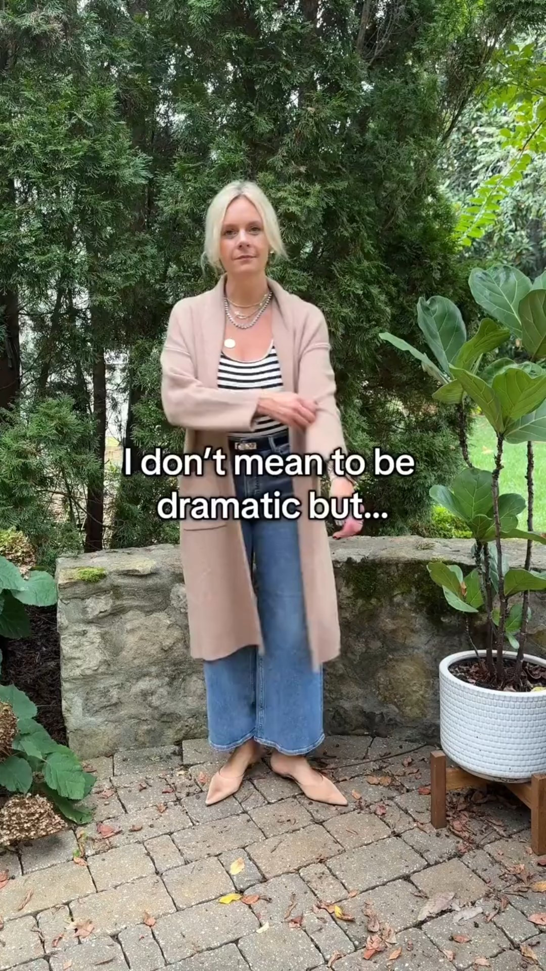 It’s true — when your jeans fit just right, everything changes. 

Confidence. Posture. Energy. Mood. ✨ 

If finding that perfect pair feels impossible, we can help. 

👖 Tap the link in bio to book your personal shopping session and finally fall in love with denim again. 

#effortlessstyle #denimguide #personalstylist