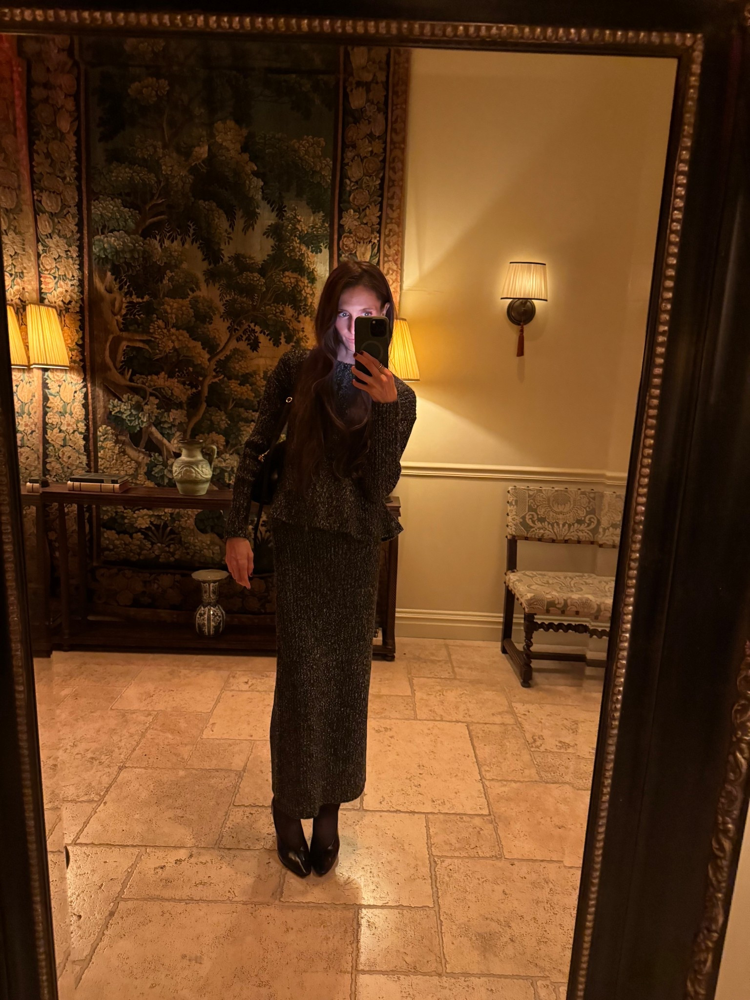 Matching sets are such a great way to quickly put together a great outfit. Here’s a cashmere look that I recently wore! 

#LTKWorkwear #LTKStyleTip #LTKItBag