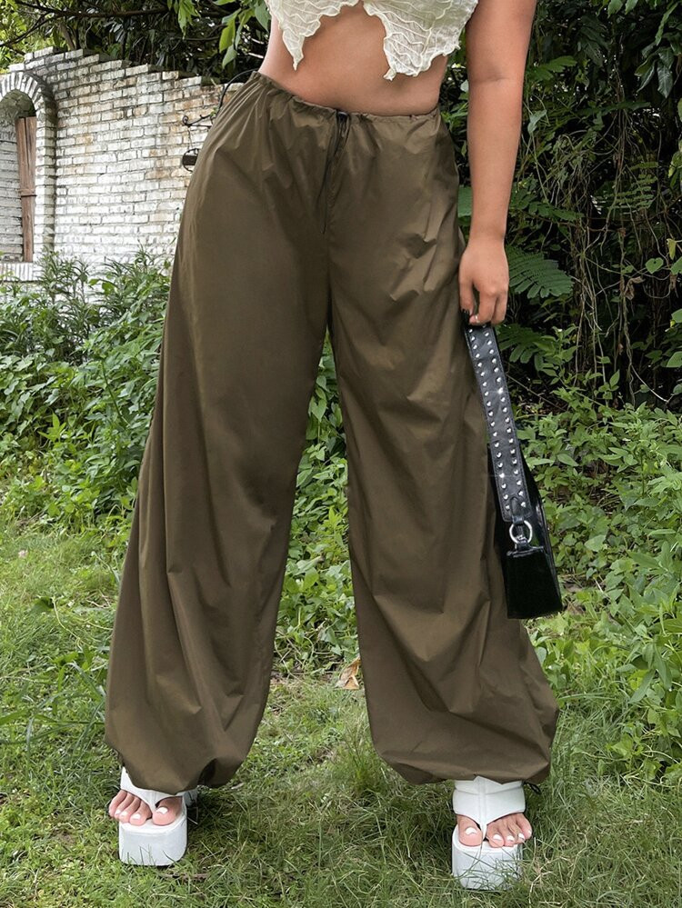 ROMWE PUNK Plus Grunge Solid Drawstring Waist Carrot Parachute Pants | SHEIN