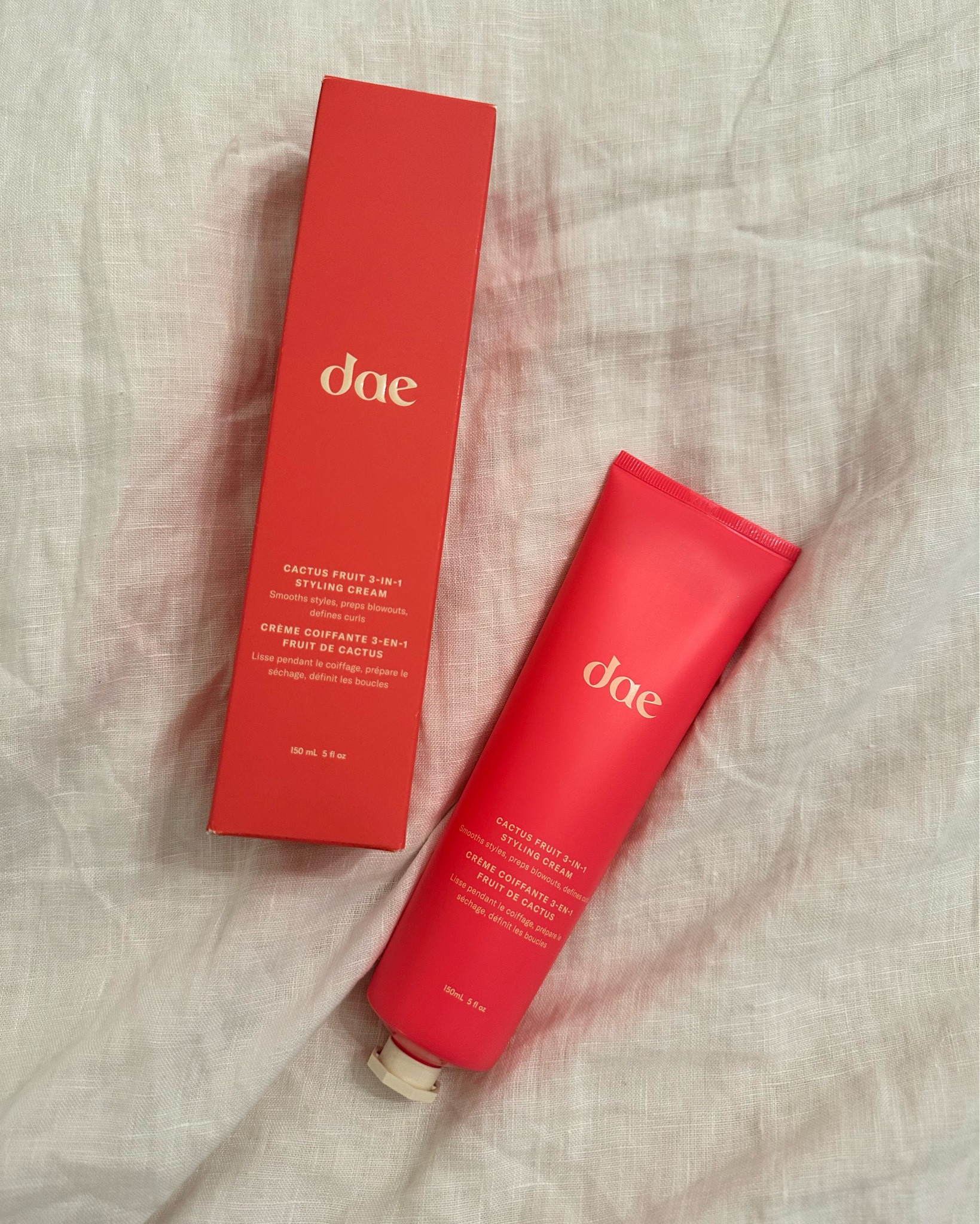 recent obsession: dae’s styling cream 🍓🍉🍒
doesn’t leave your hair crunchy or gross but still holds your hair back !! 

slicked pony, styling cream, styling gel, hair gel, hair cream, dae, hair products 

#LTKbeauty #LTKstyletip #LTKunder50