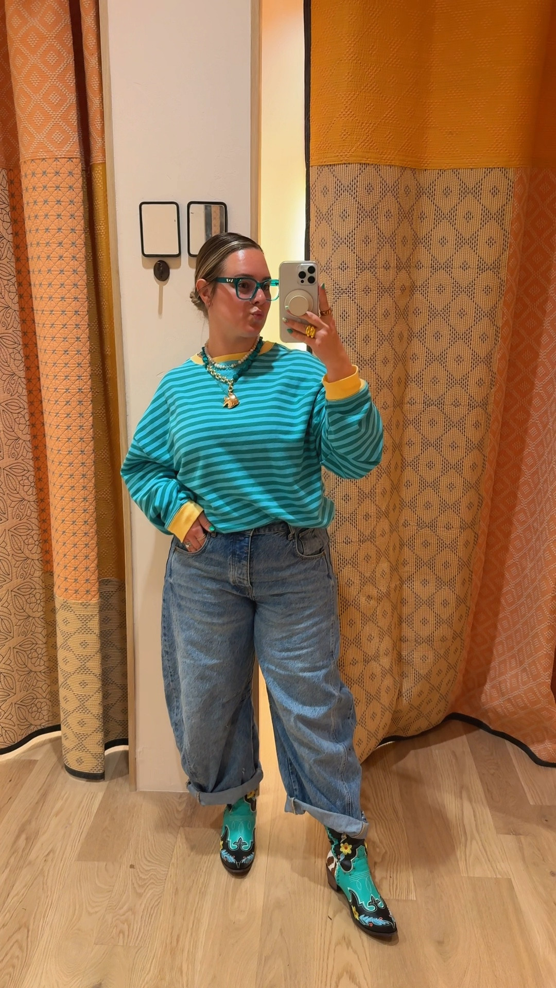 OOTD 5.6 🧿💛



#LTKShoeCrush #LTKMidsize #LTKFindsUnder100