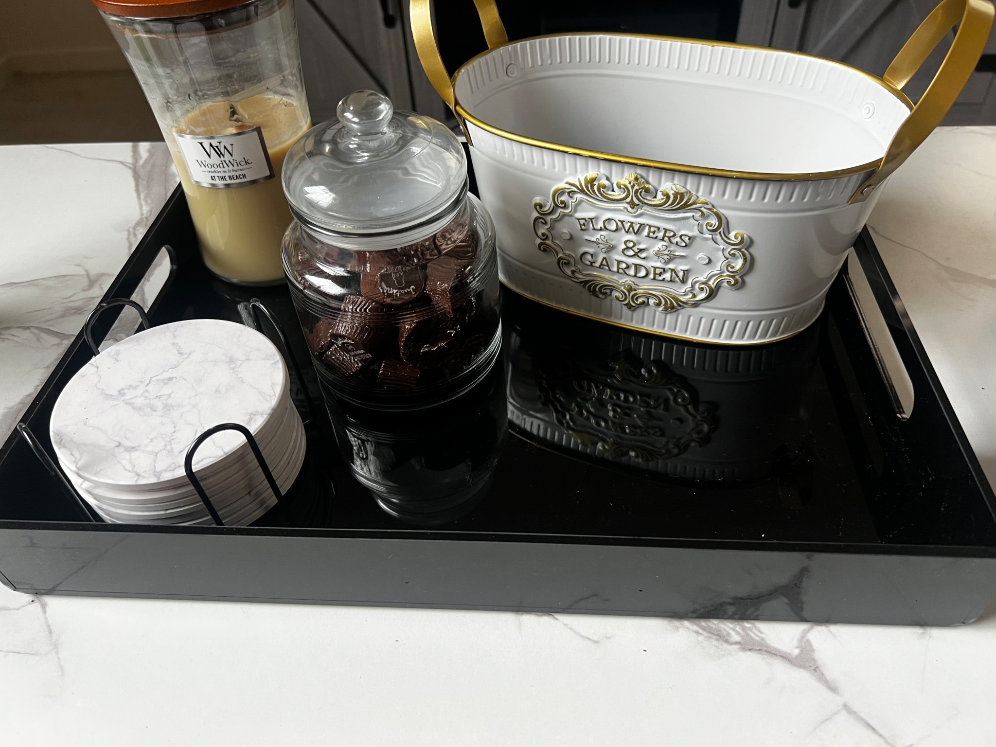 the perfect coffee table organization ☕️

#LTKFindsUnder50 #LTKSeasonal #LTKHome